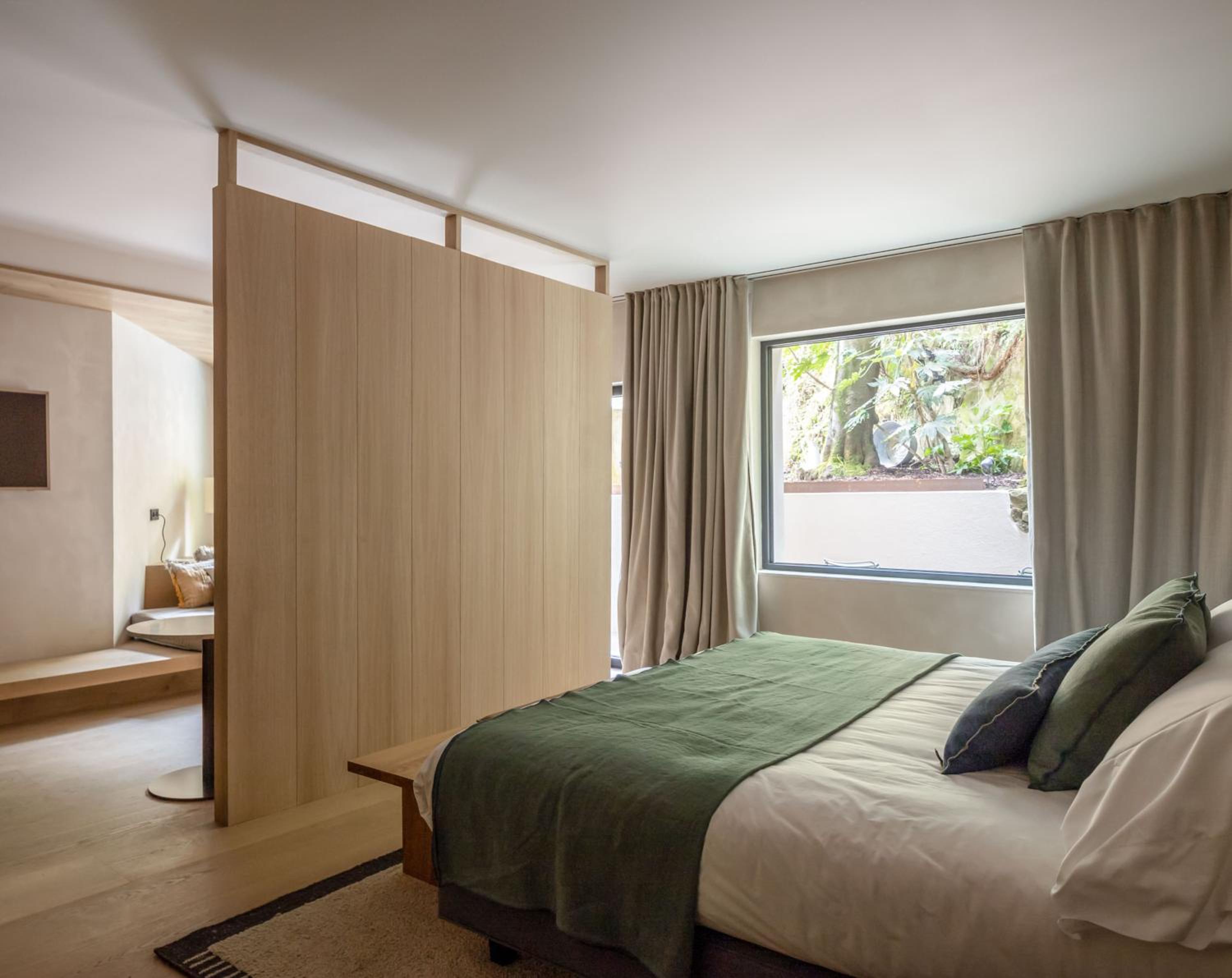 Habitación Queen con vista al jardín