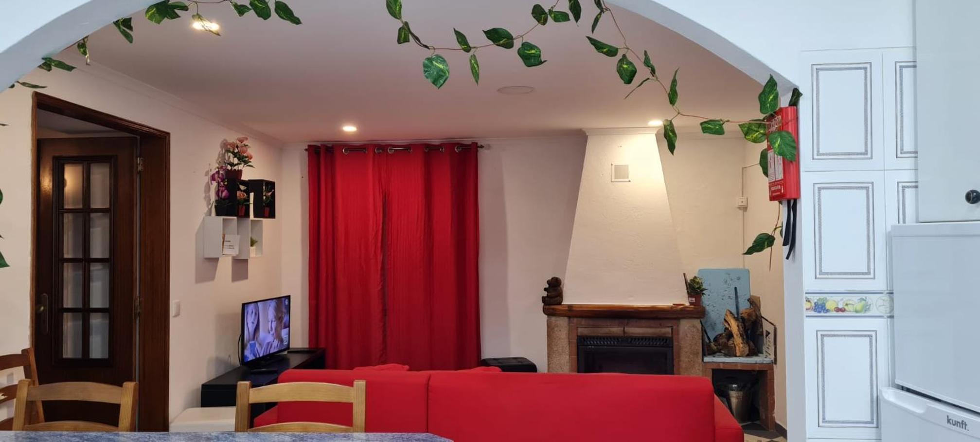 Apartment with Mountain View - Photo 20