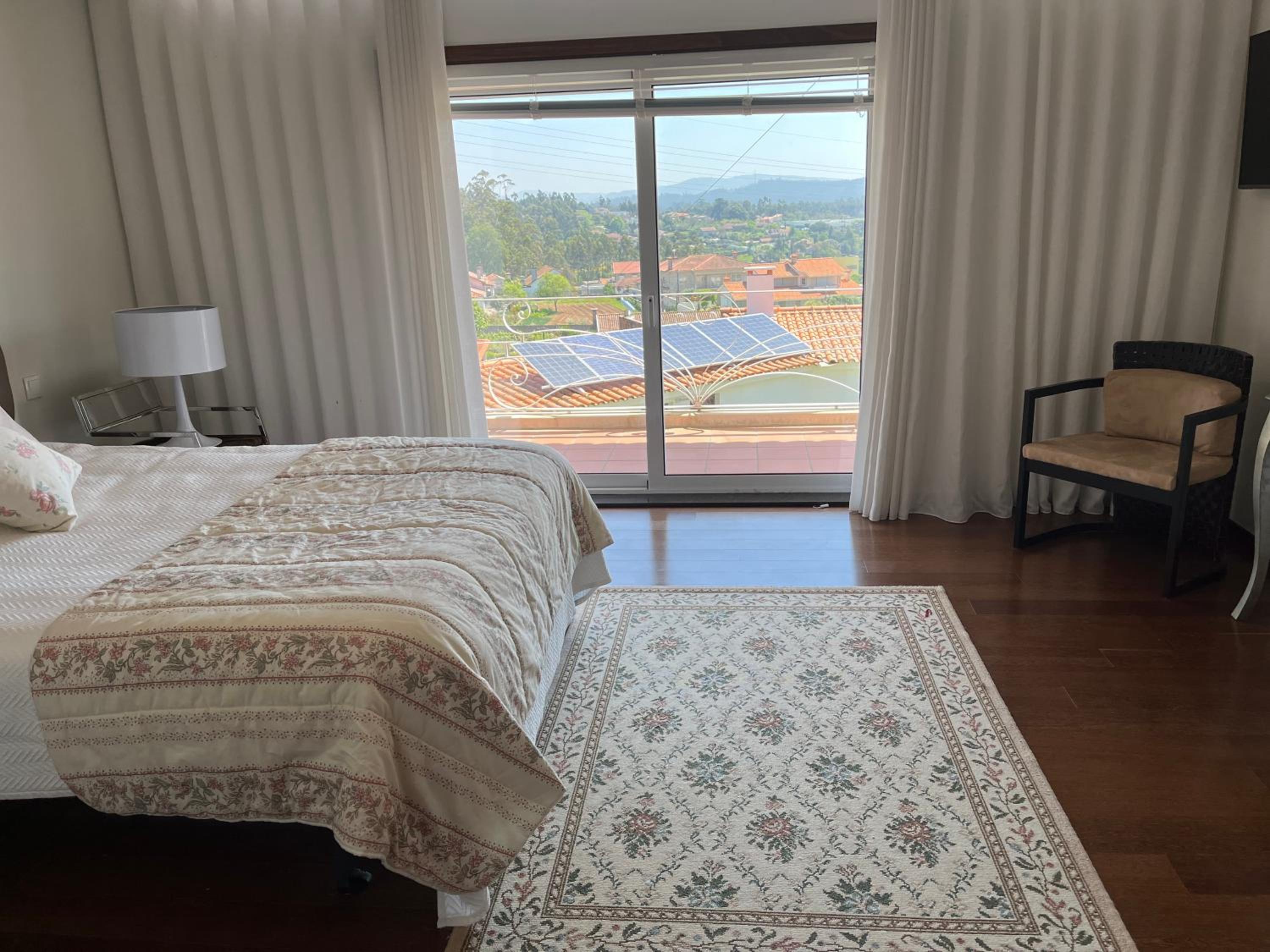 Deluxe Double Room with Balcony photo 1
