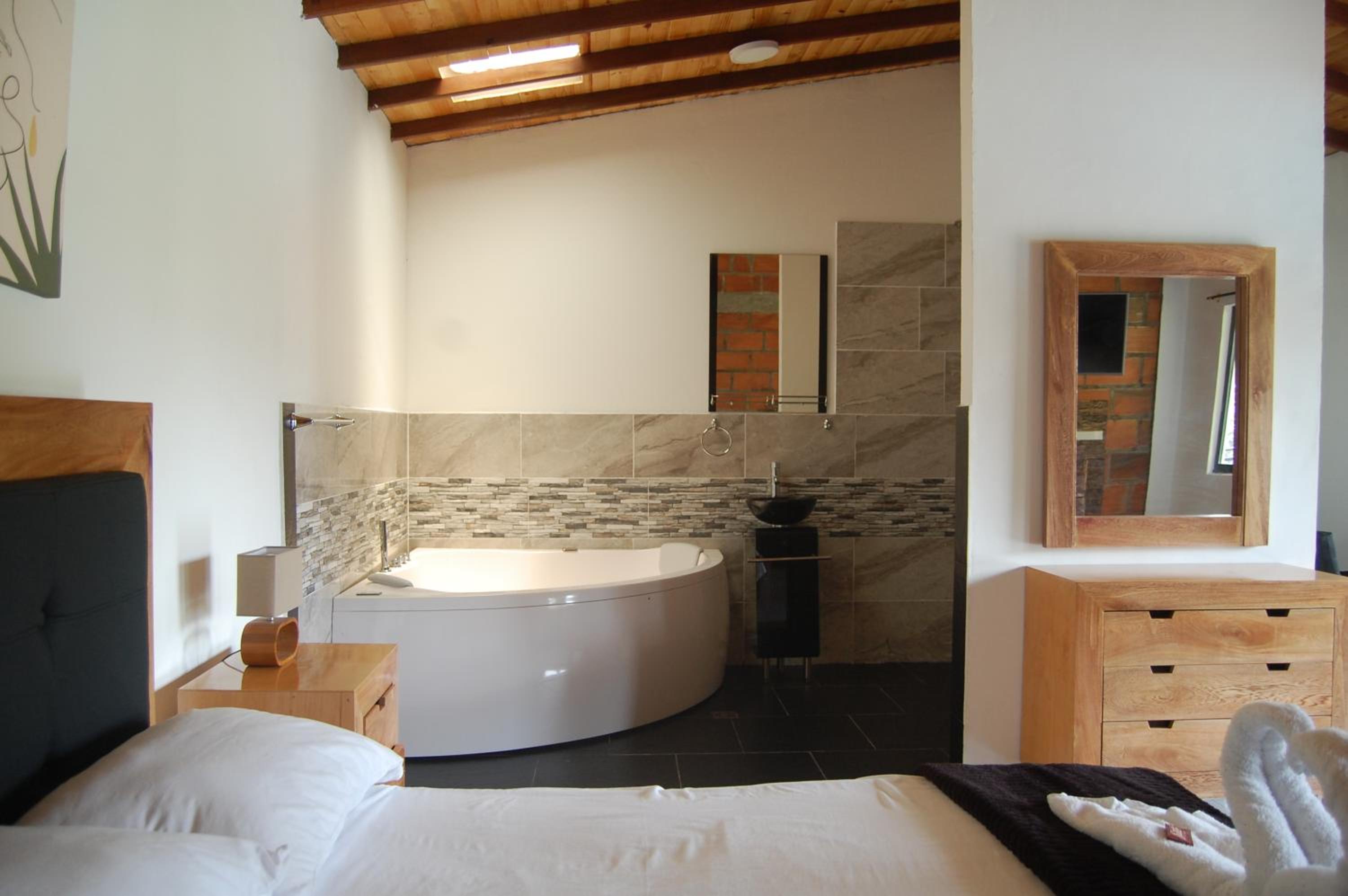 Suite photo 1