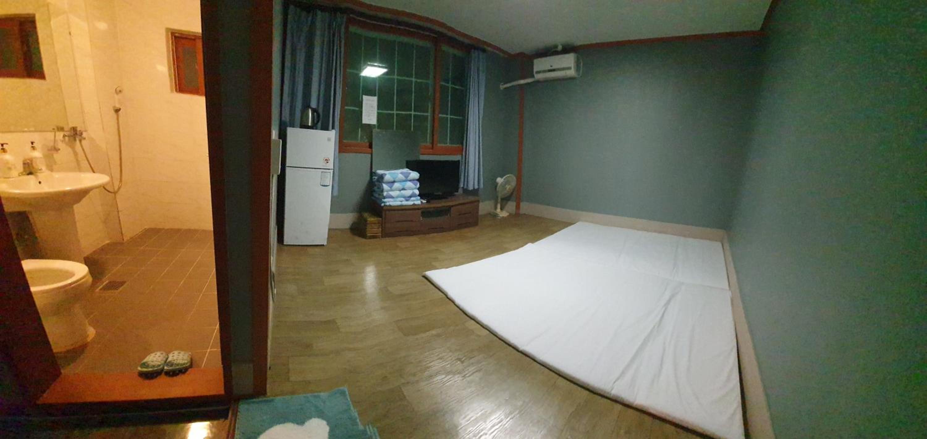 Family Room with Shower photo 3