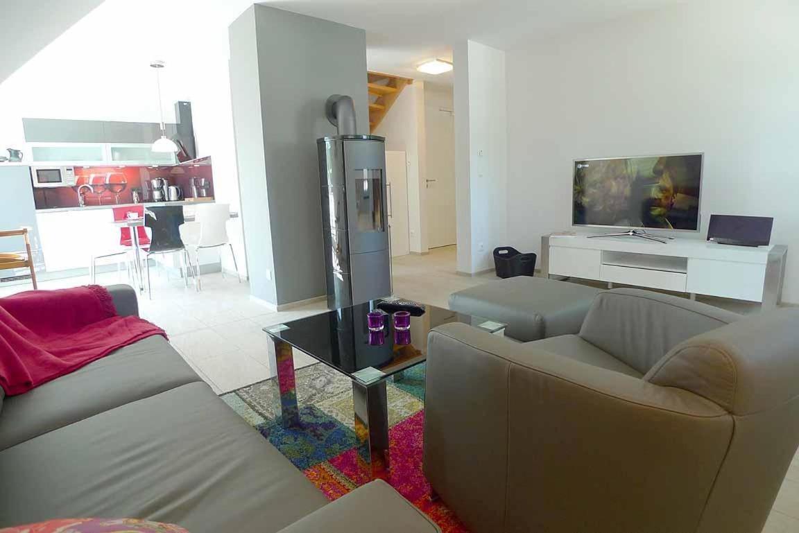 Apartment with Balcony photo 1