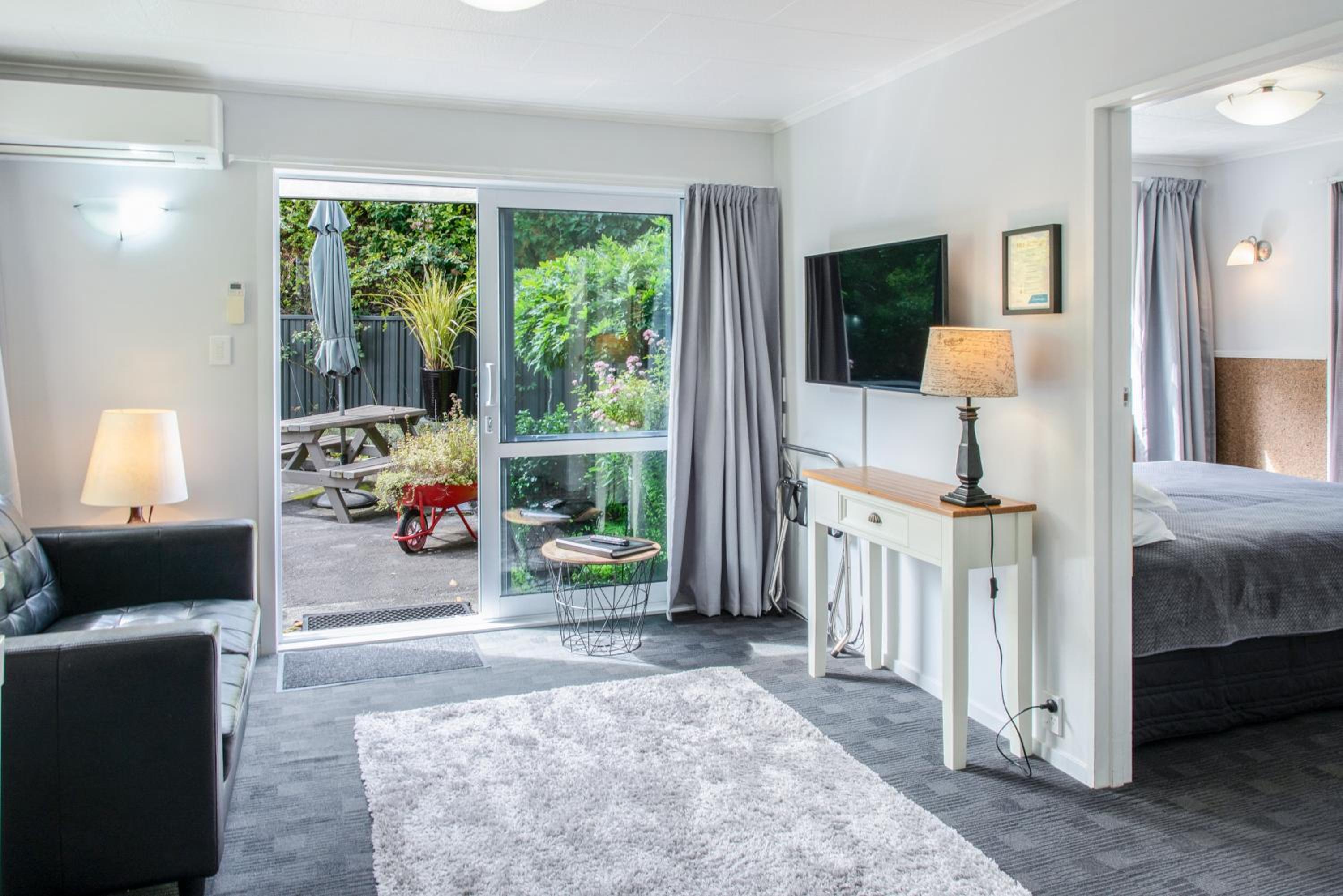 One Bedroom Unit photo 1