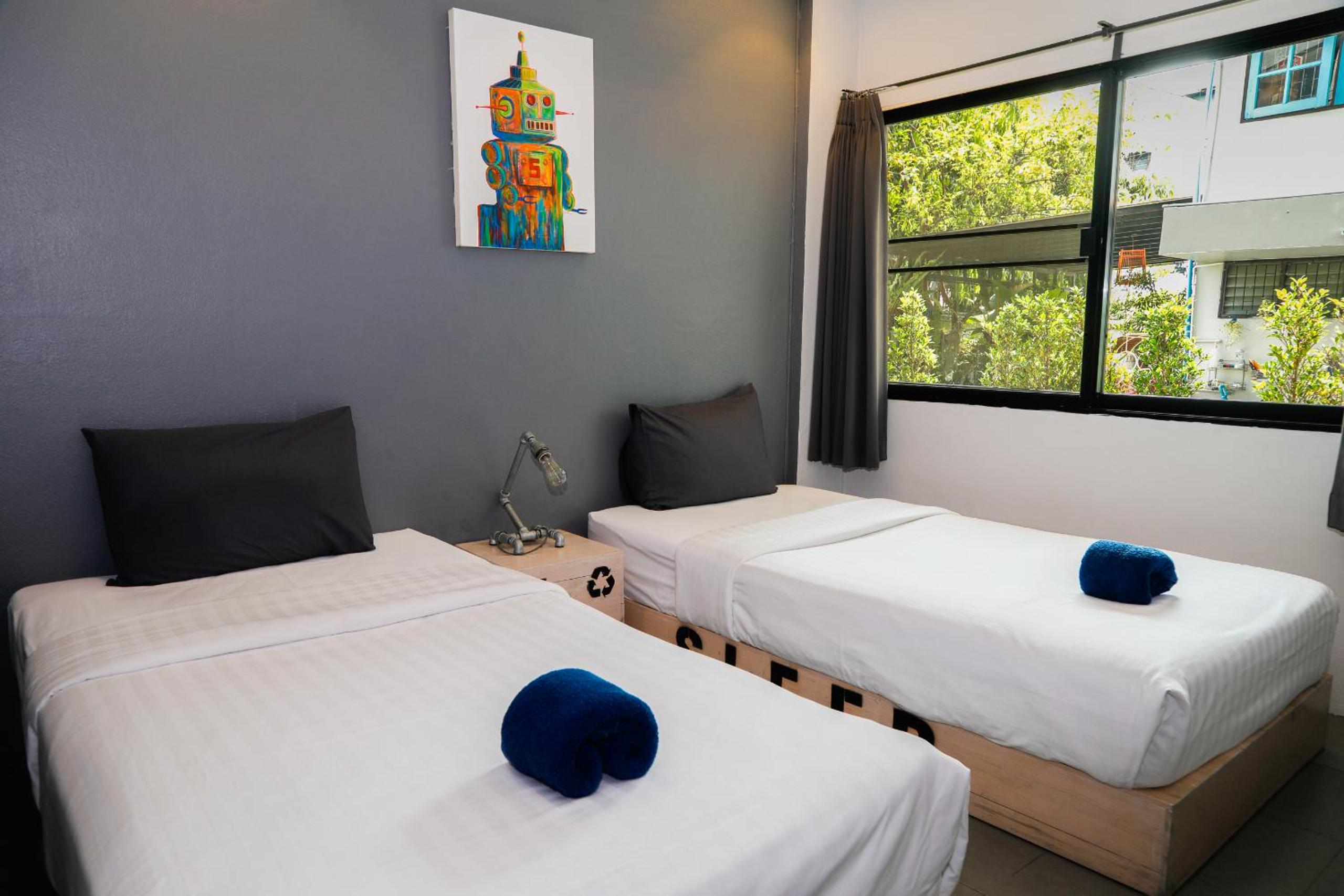 Standard Twin Room