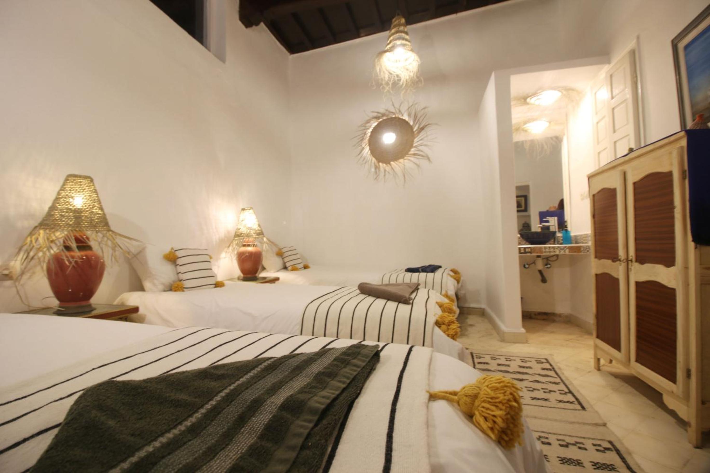Triple Room - Photo 11