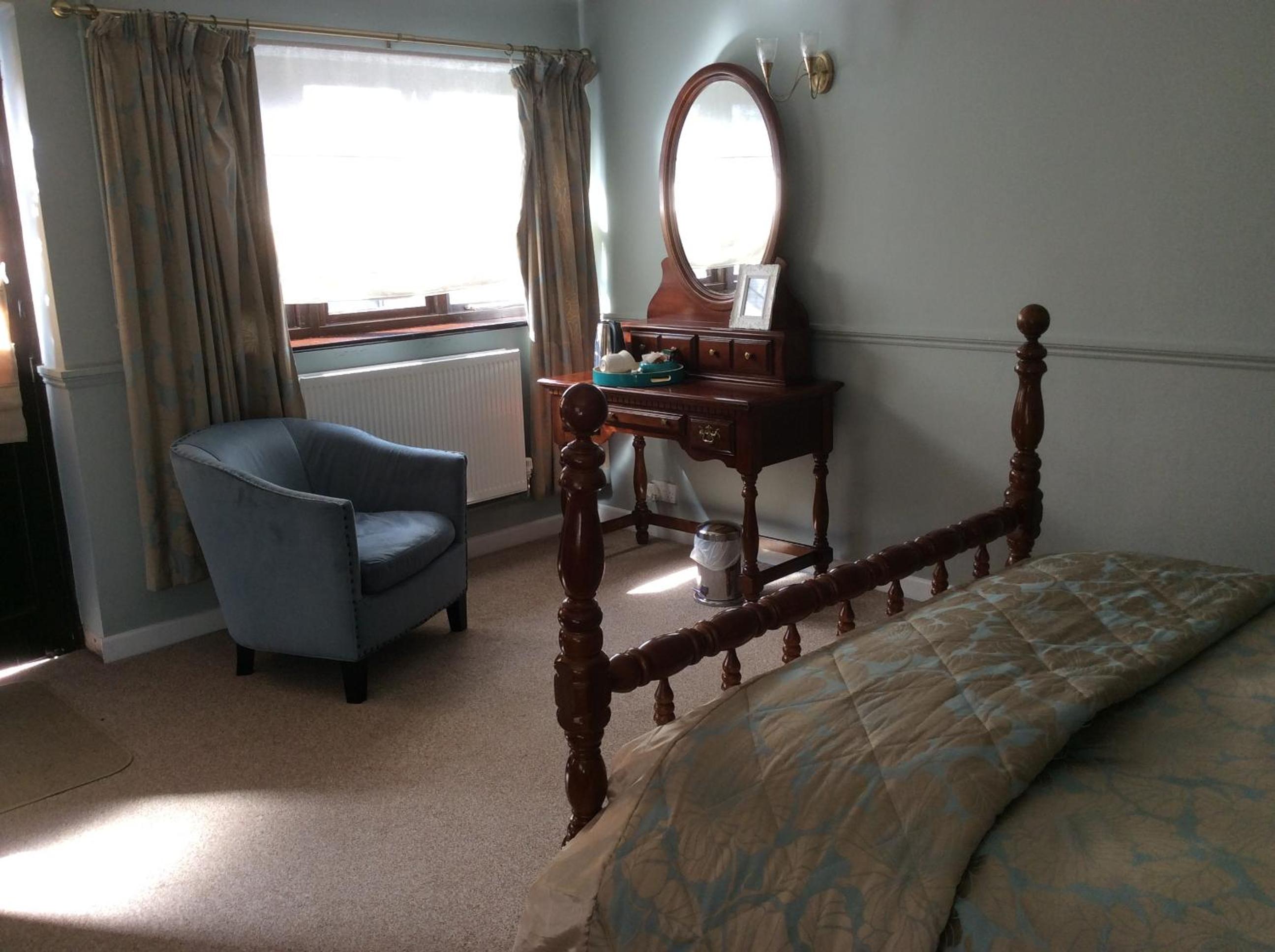 Family Room (2 Adults + 2 Children)