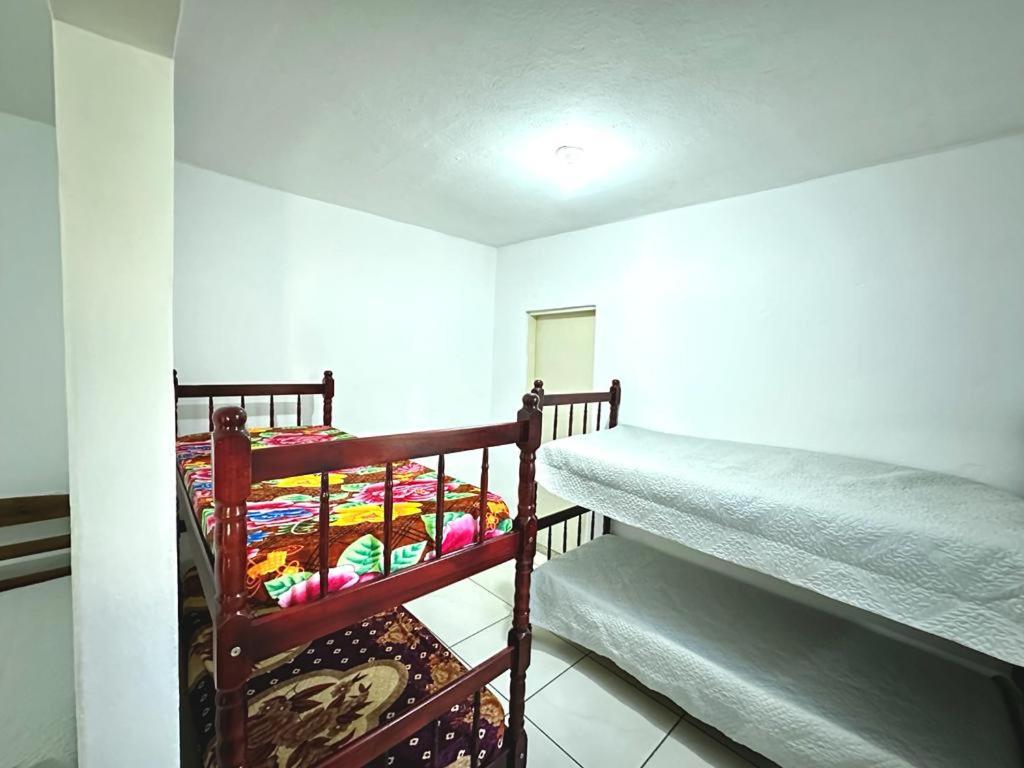 Four-Bedroom House photo 2