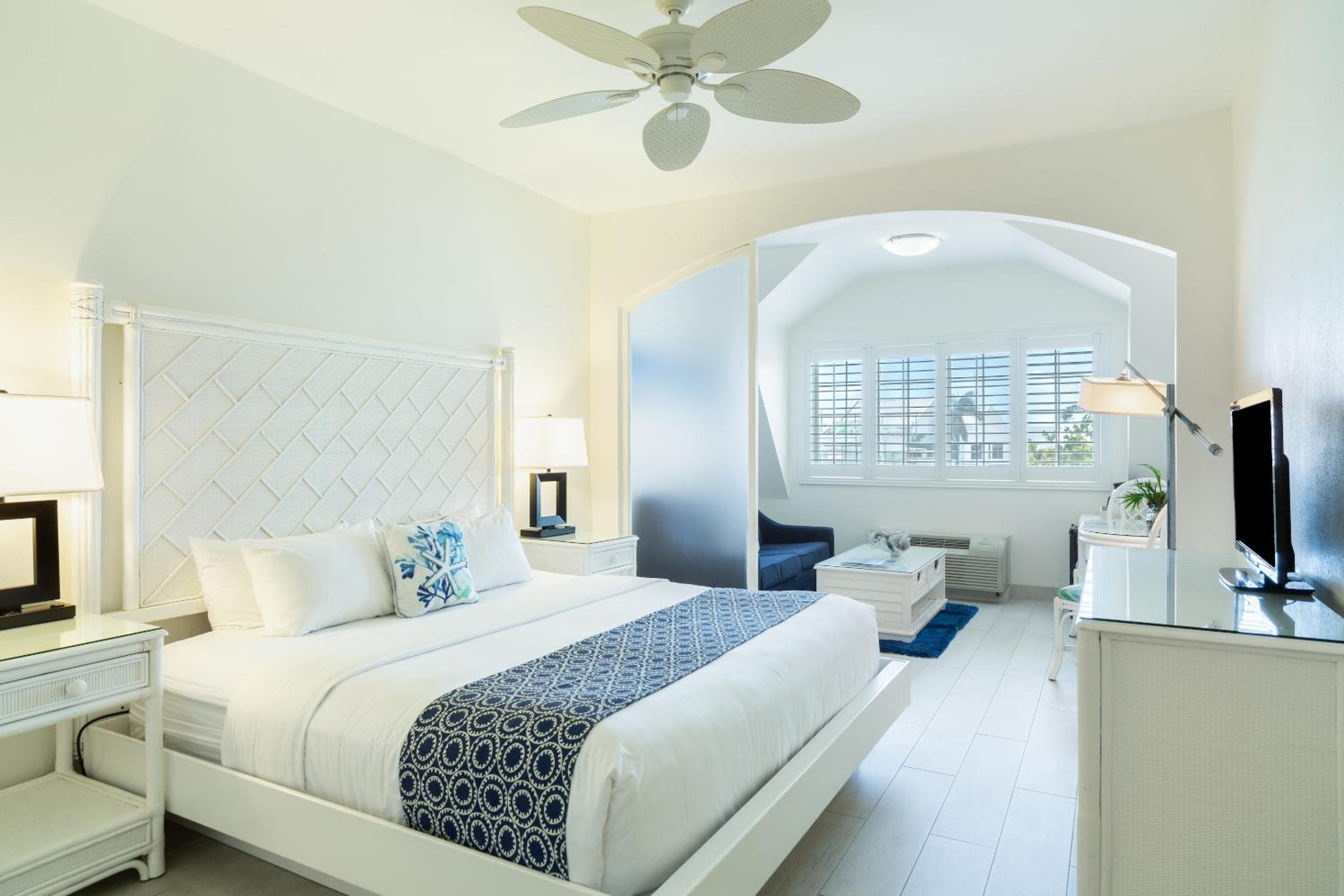 Standard Plus -1 King Bed - Photo 1