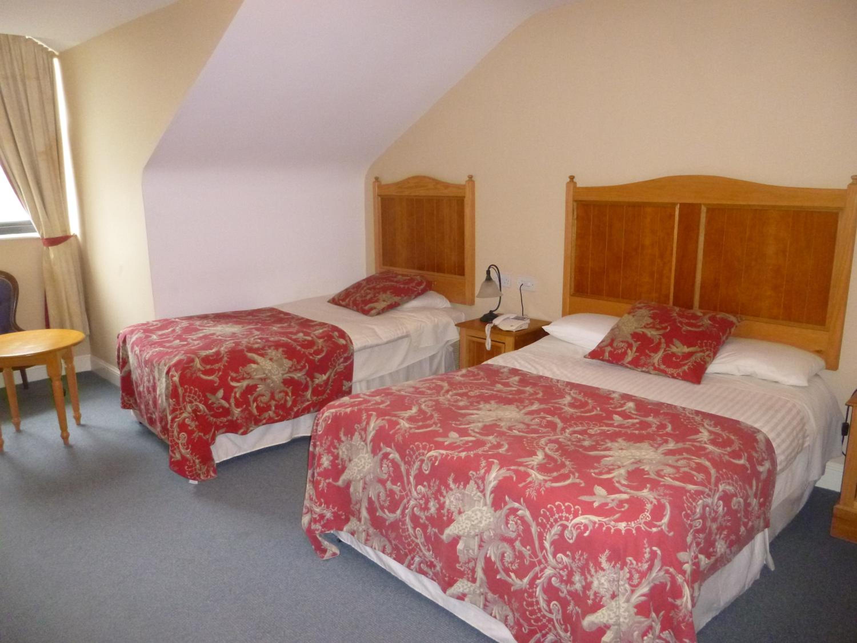 Double or Twin Room - Photo 1