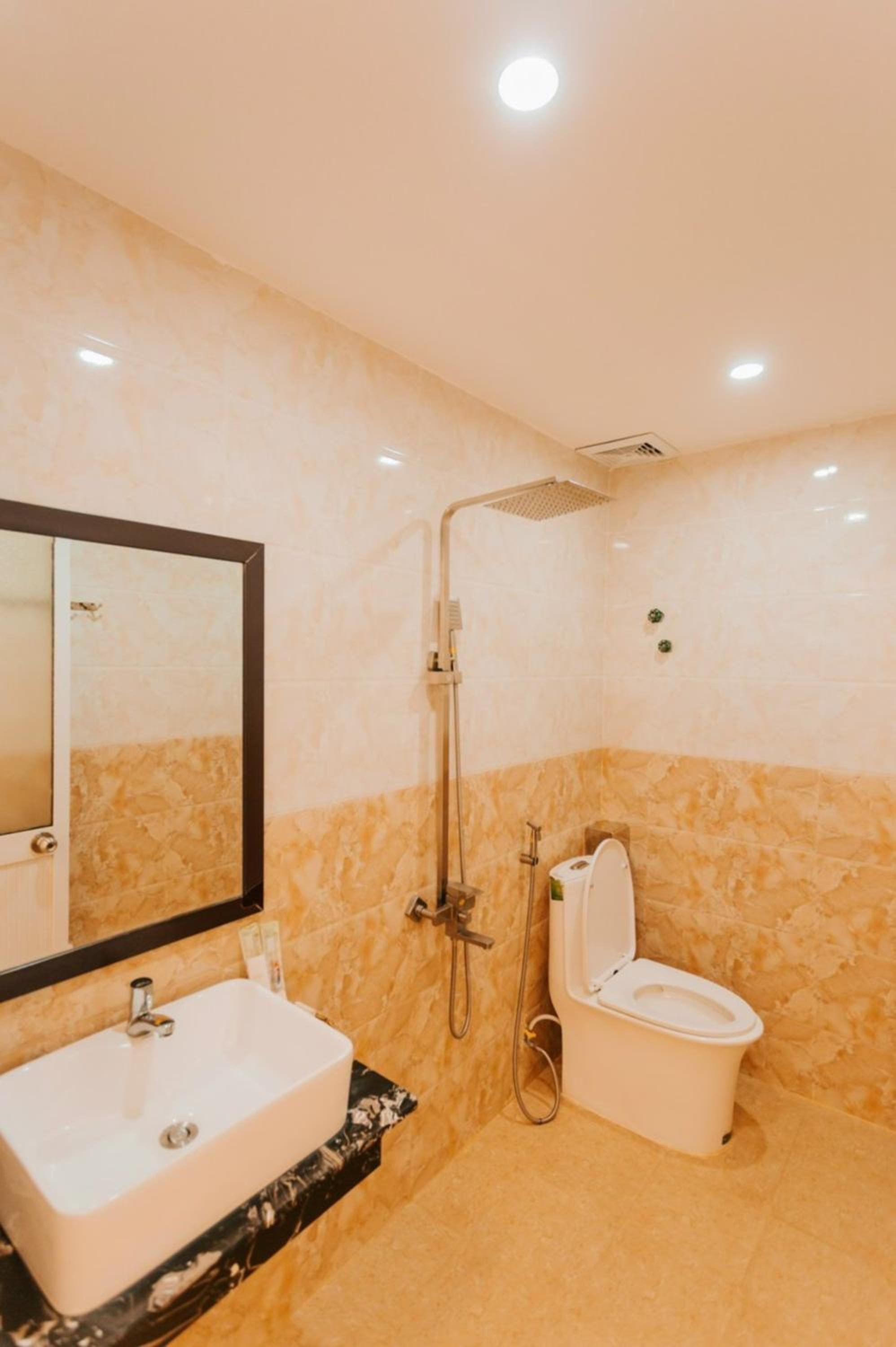 Quadruple Room - Photo 5