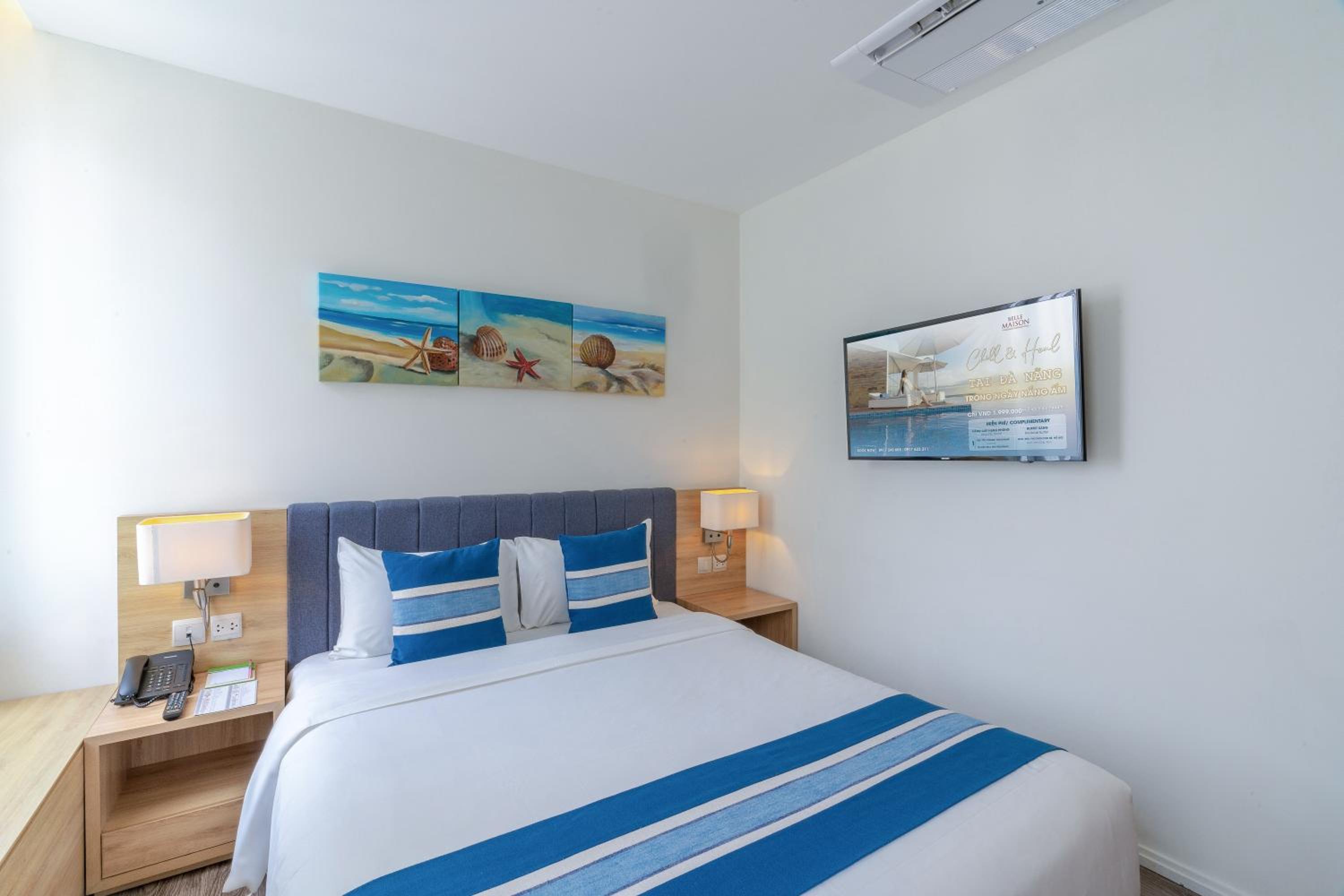 Residence with Sea View