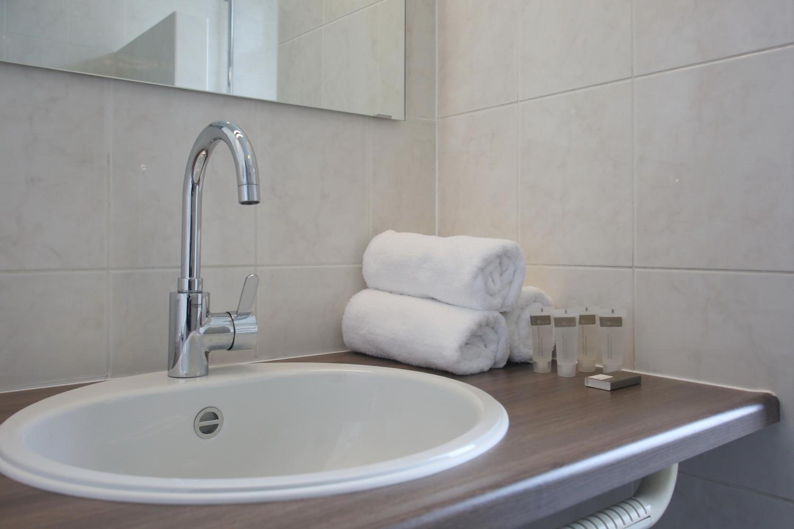 Family Room with Bath photo 3