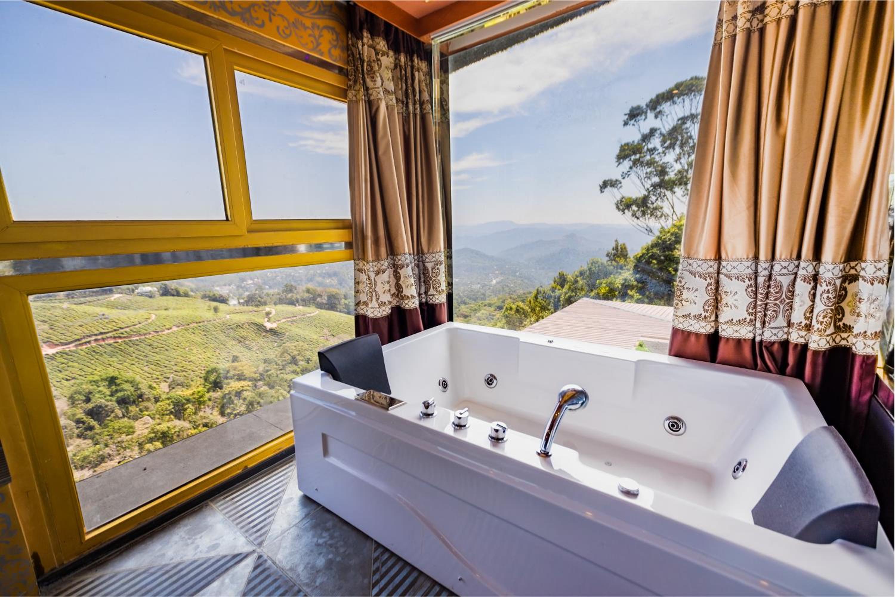 Jacuzzi 180 Degree Suite AC Room with Complimentary Adventure Activities and 100 Spread Breakfast Jacuzzi 180 Degree Suite AC Room with Complimentary Adventure Activities and 100 Spread Breakfast