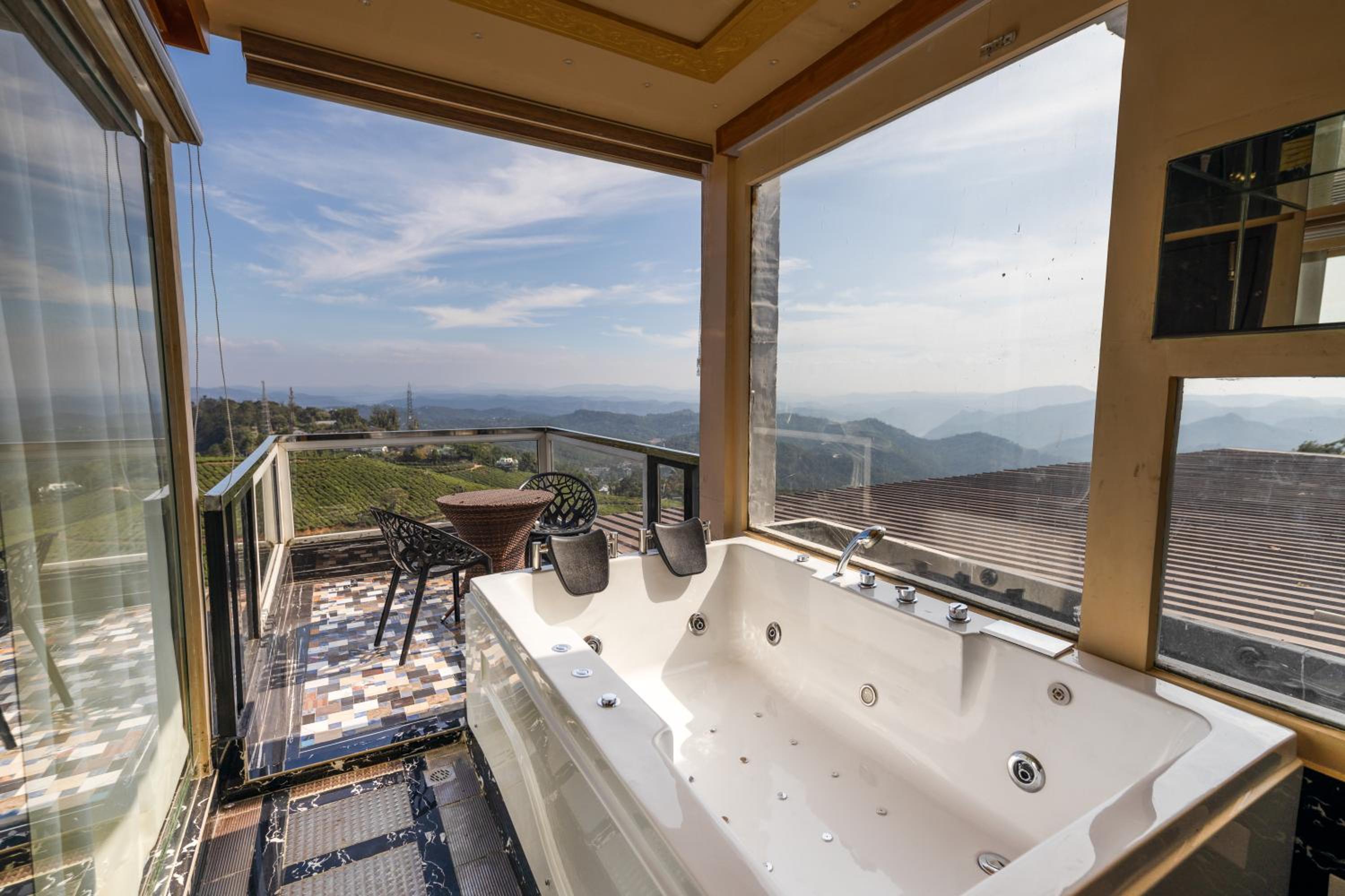 Jacuzzi 180 Degree Suite AC Room with Complimentary Adventure Activities and 100 Spread Breakfast Jacuzzi 180 Degree Suite AC Room with Complimentary Adventure Activities and 100 Spread Breakfast