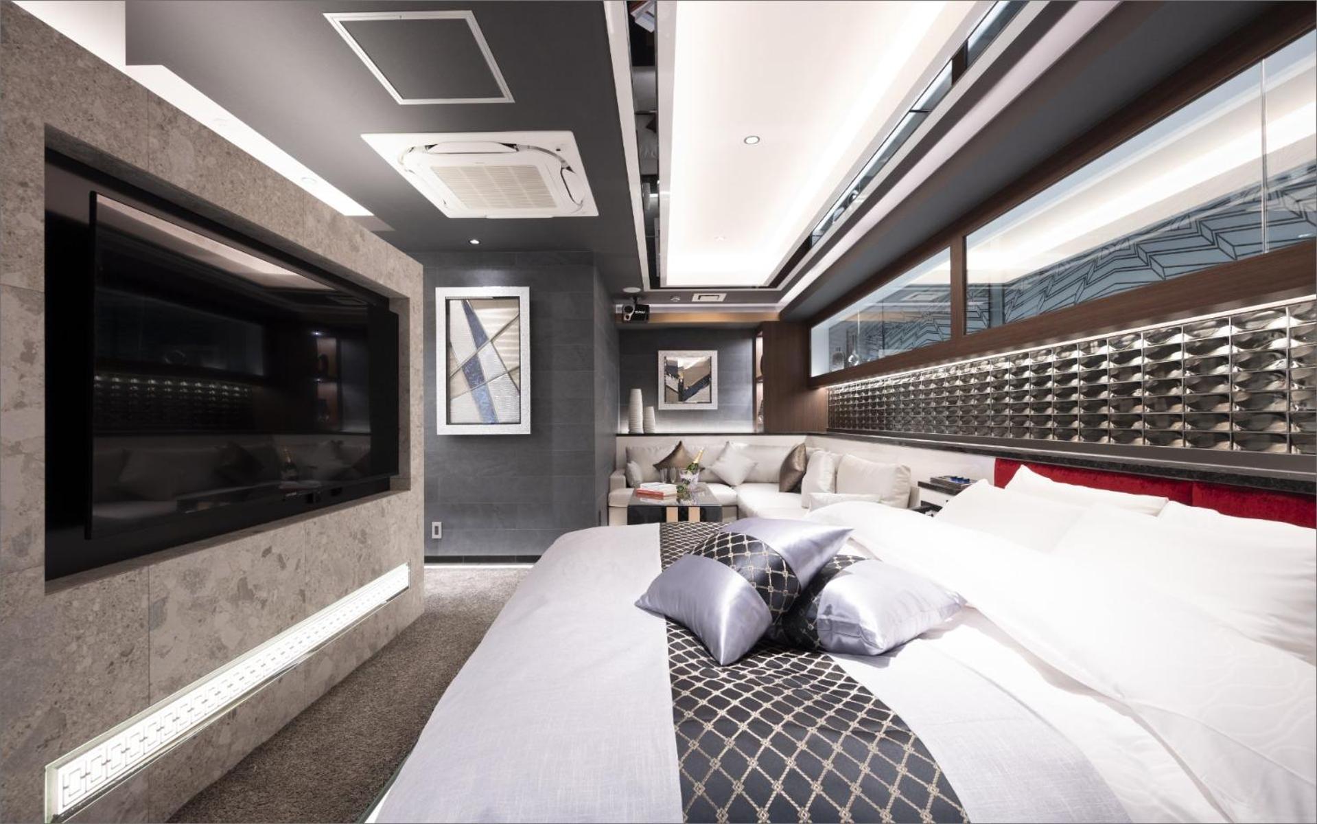 King Suite