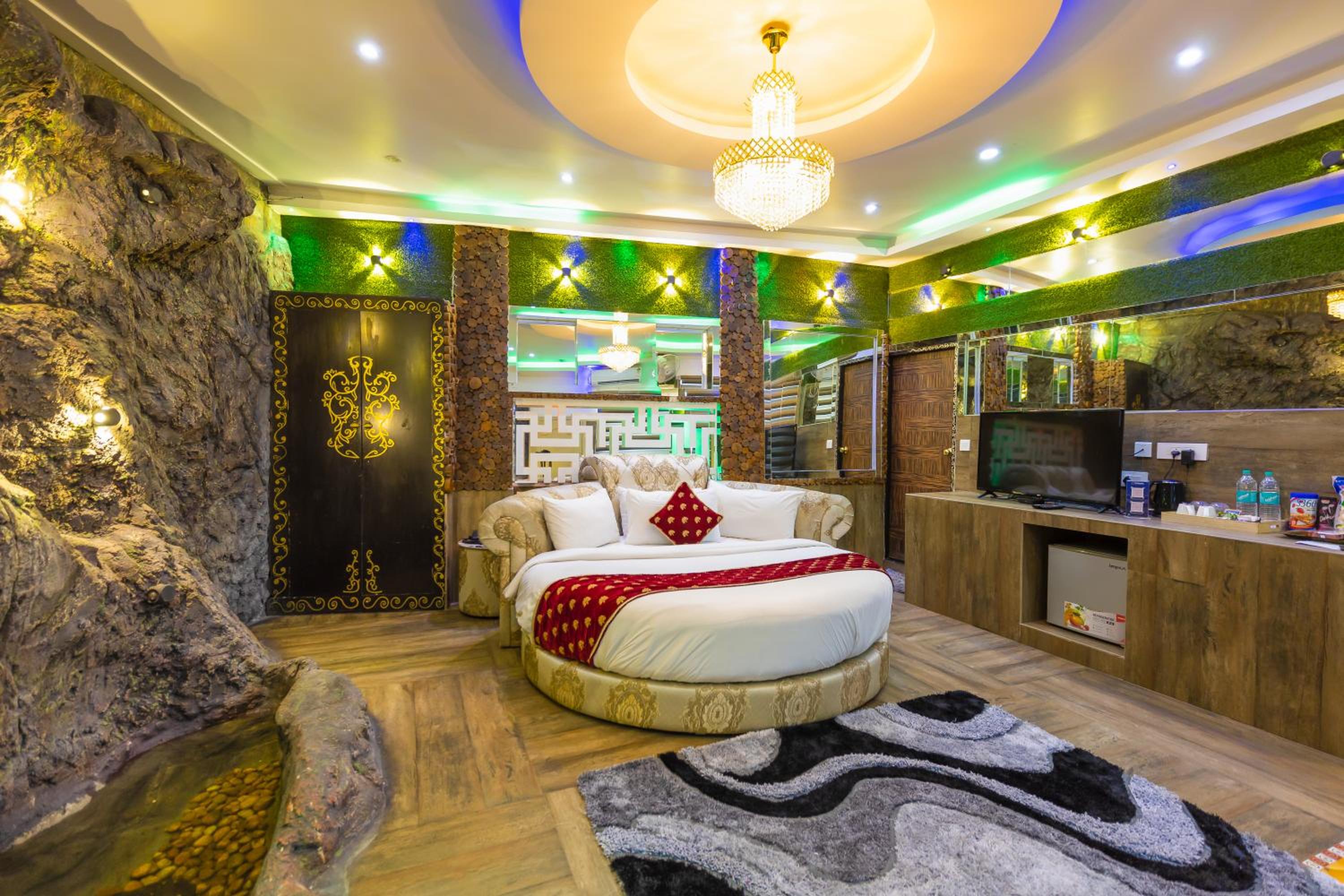 One bedroom pool villa with Complimentary Adventure Activities and 100 Spread Breakfast One bedroom pool villa with Complimentary Adventure Activities and 100 Spread Breakfast