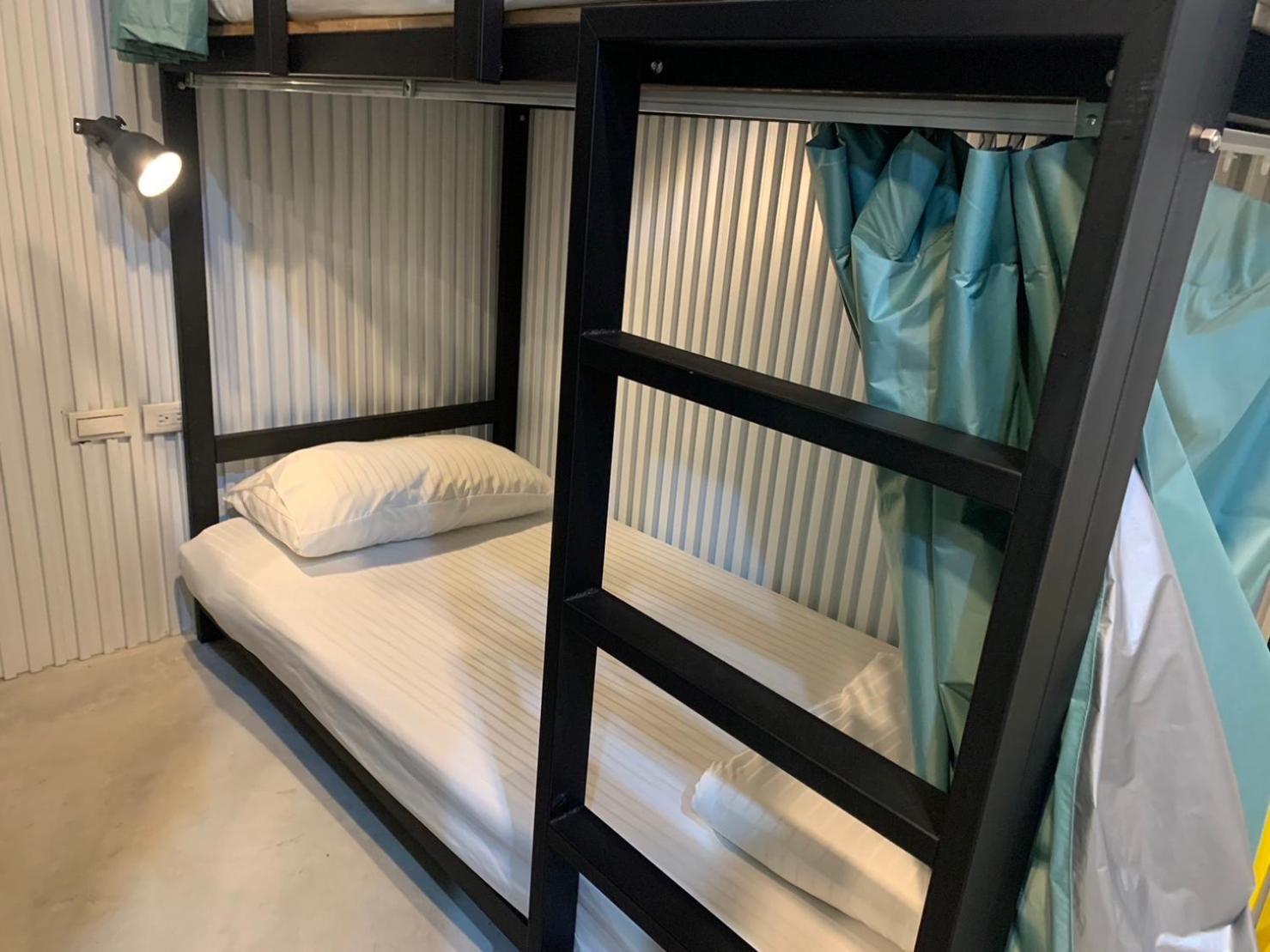 Bed in 10-Bed Mixed Dormitory Room photo 2