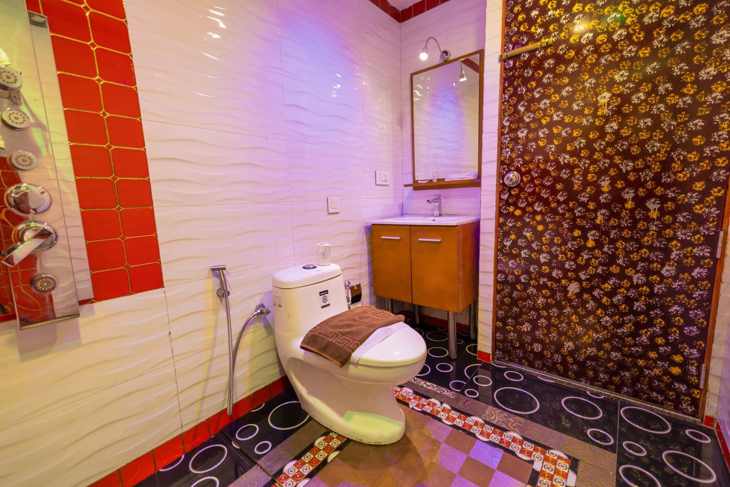 Premium club suite with Complimentary Adventure Activities and 100 Spread Breakfast photo 3