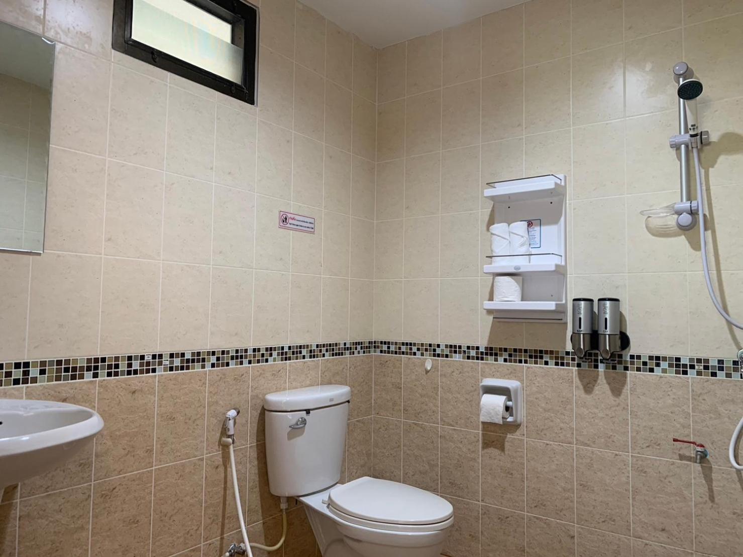 Standard Room Double Bed with Balcony (Front Building Road Side) photo 2