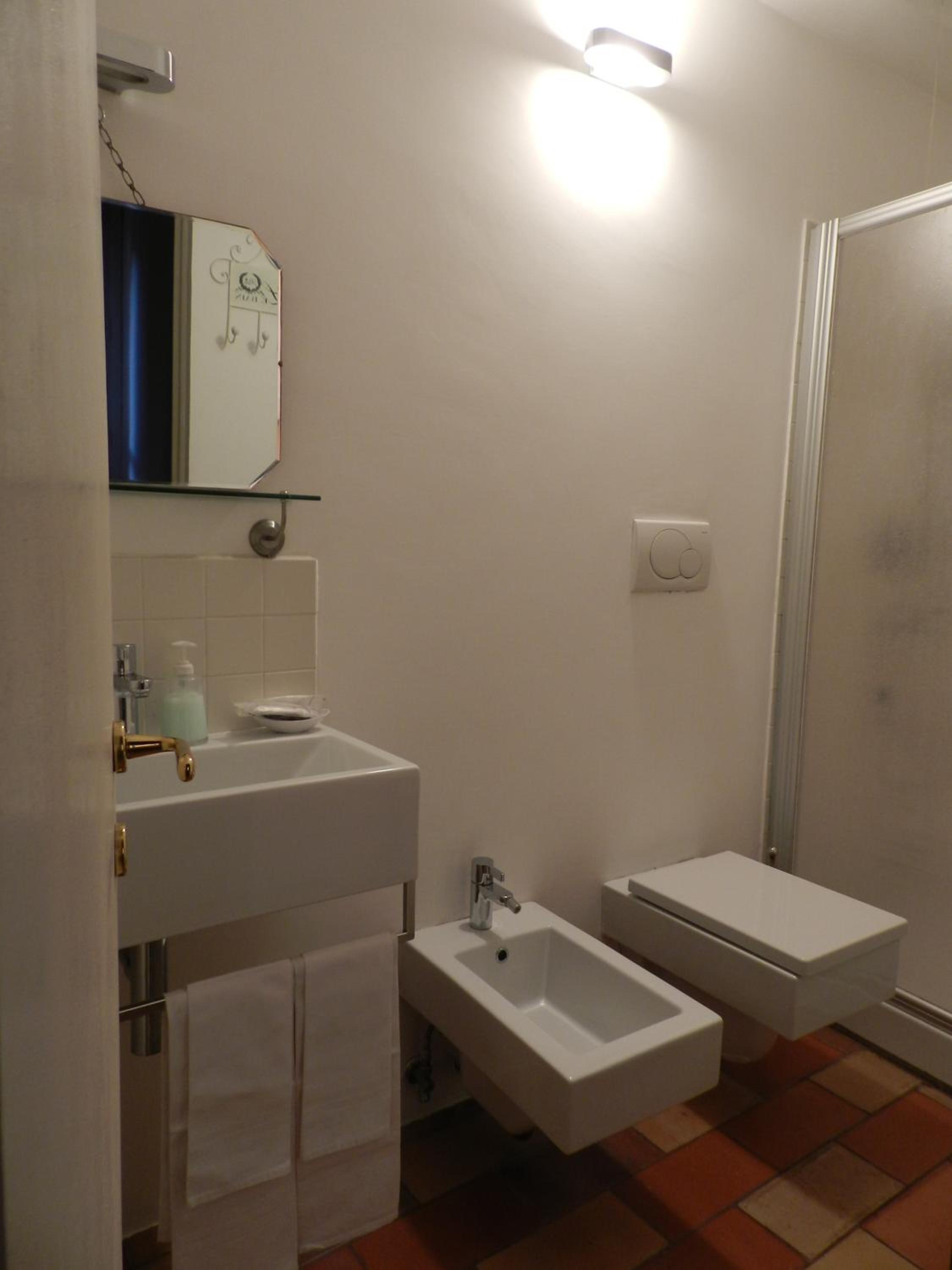 Double or Twin Room photo 2