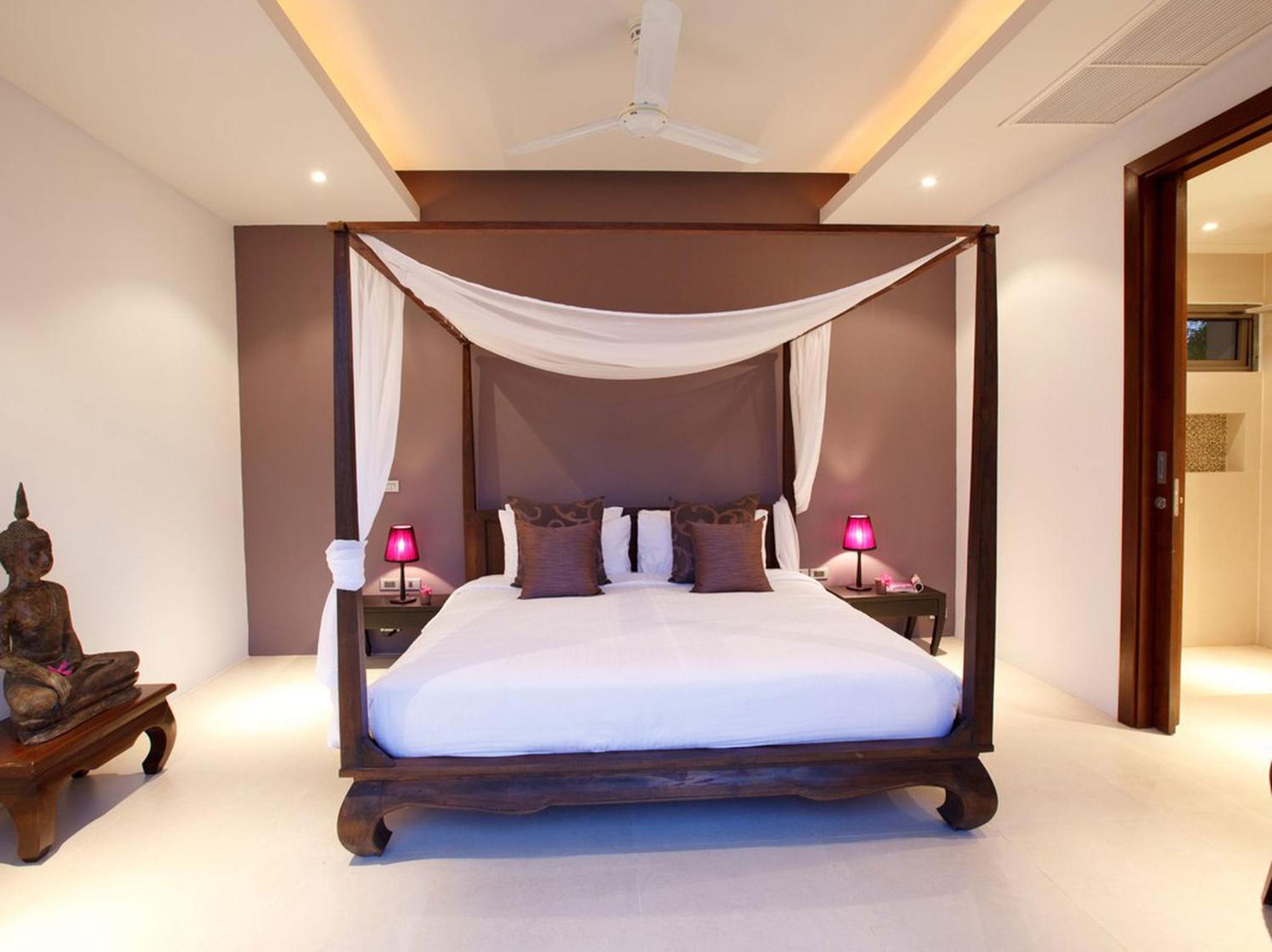 Villa with Sea View photo 1