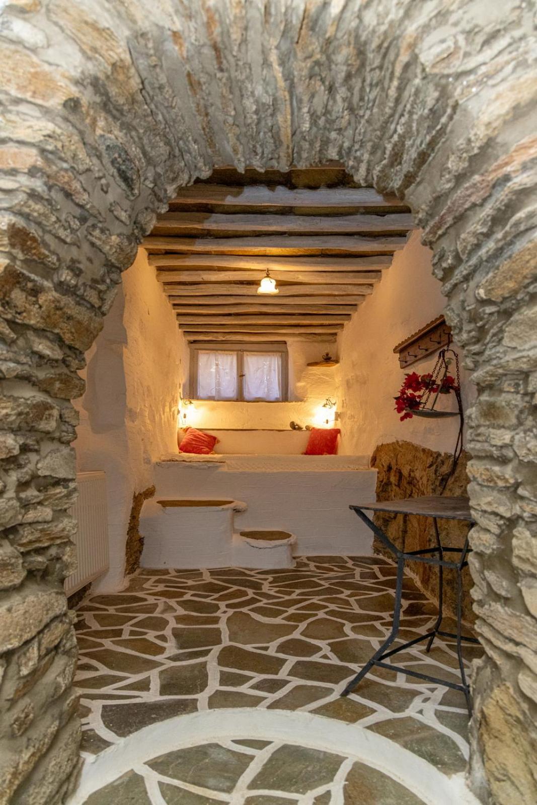 Four-Bedroom House photo 1