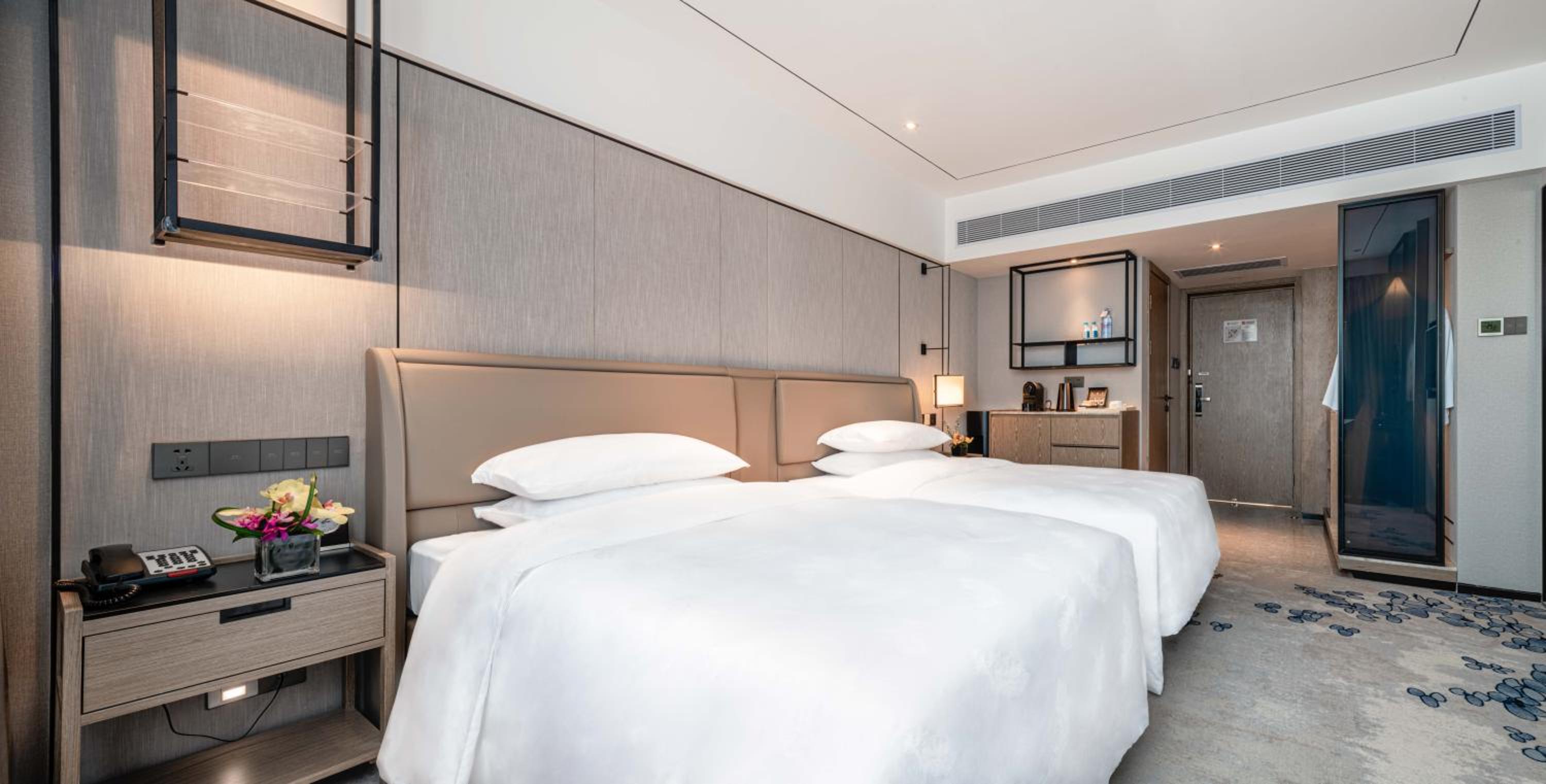 Deluxe River View Room（Twin Bed） - Photo 1