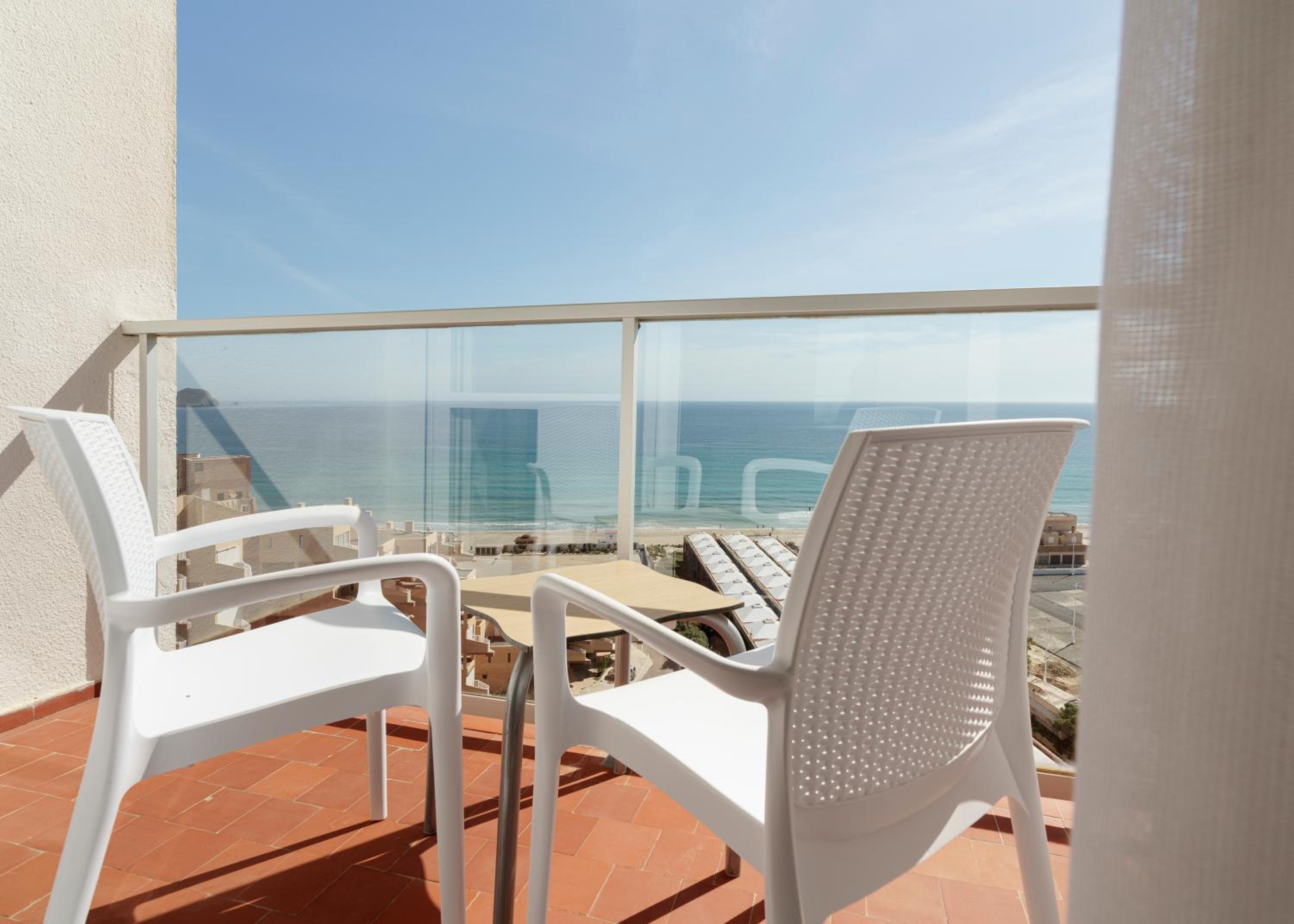 Double Room with Mediterranean Sea View - Photo 3