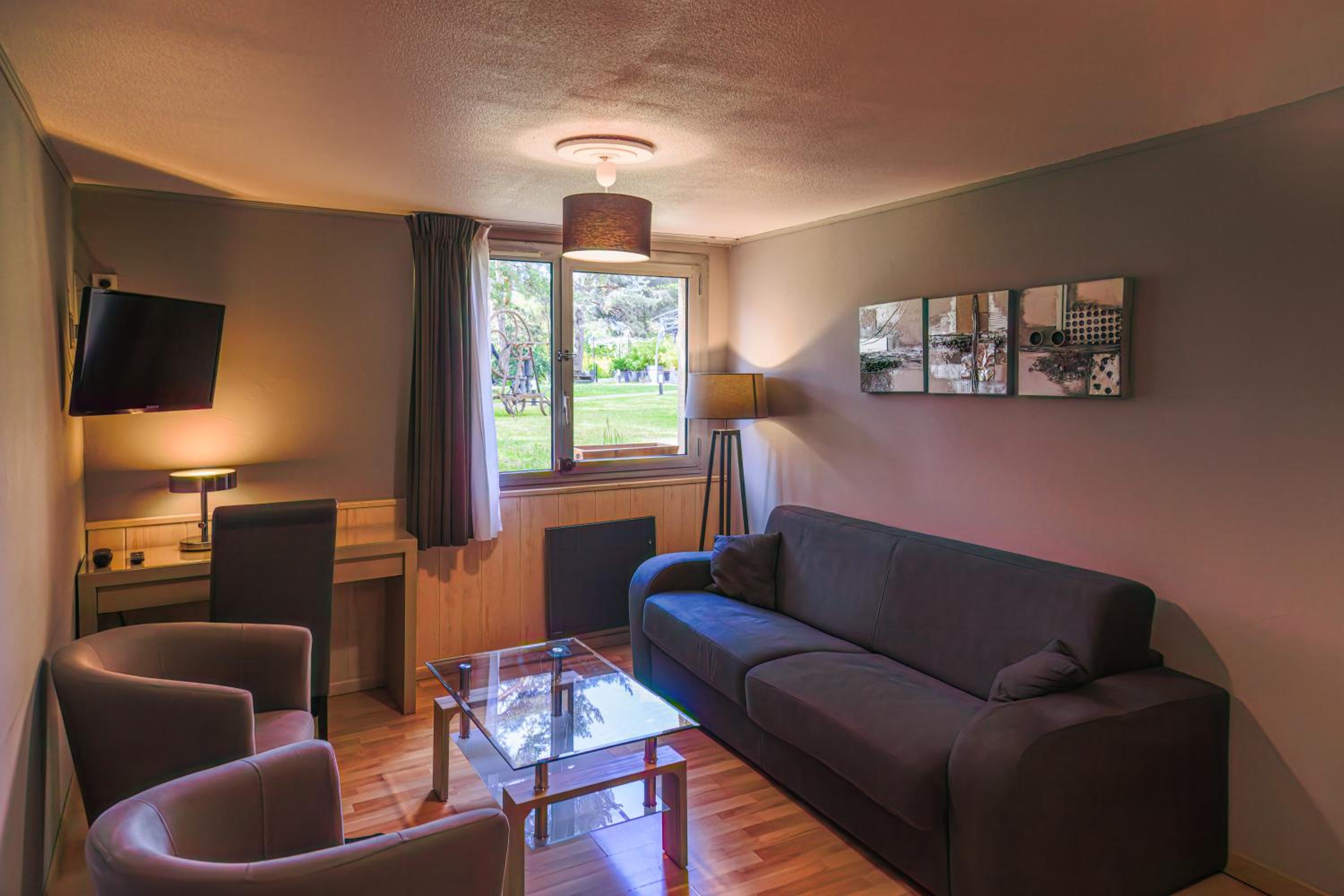 Comfort Family Suite with Garden View