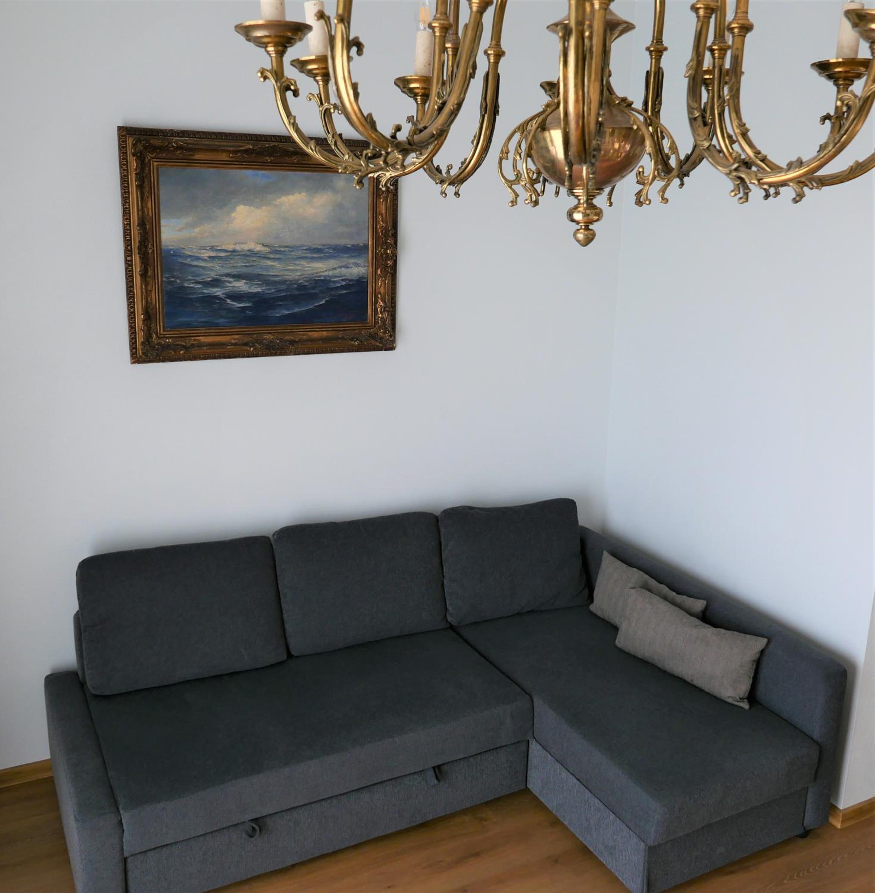 Two-Bedroom Apartment - Photo 2