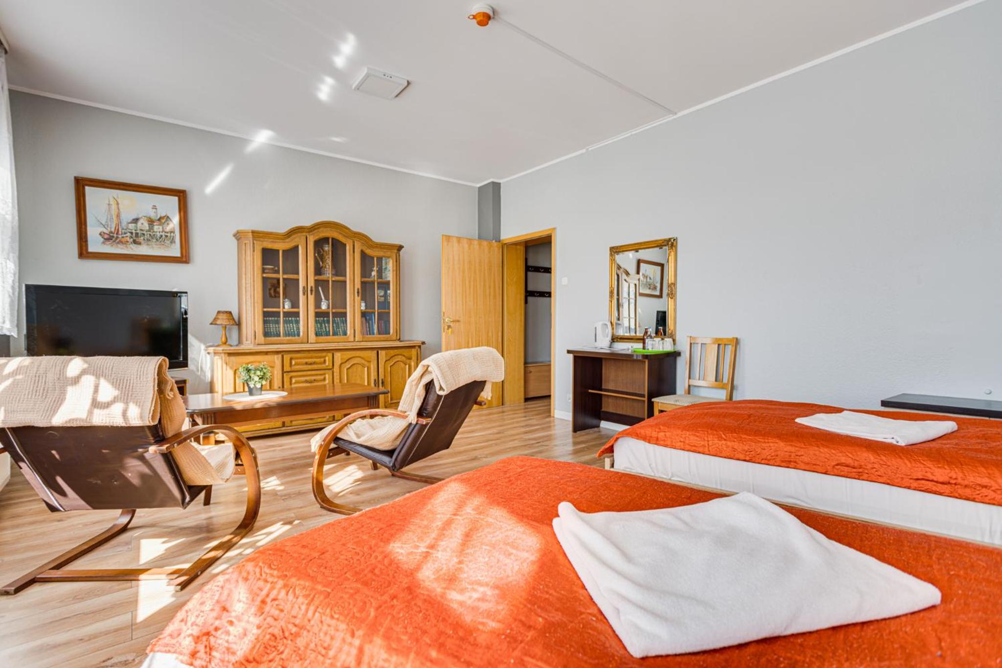 Suite (4 Adults) - Photo 4