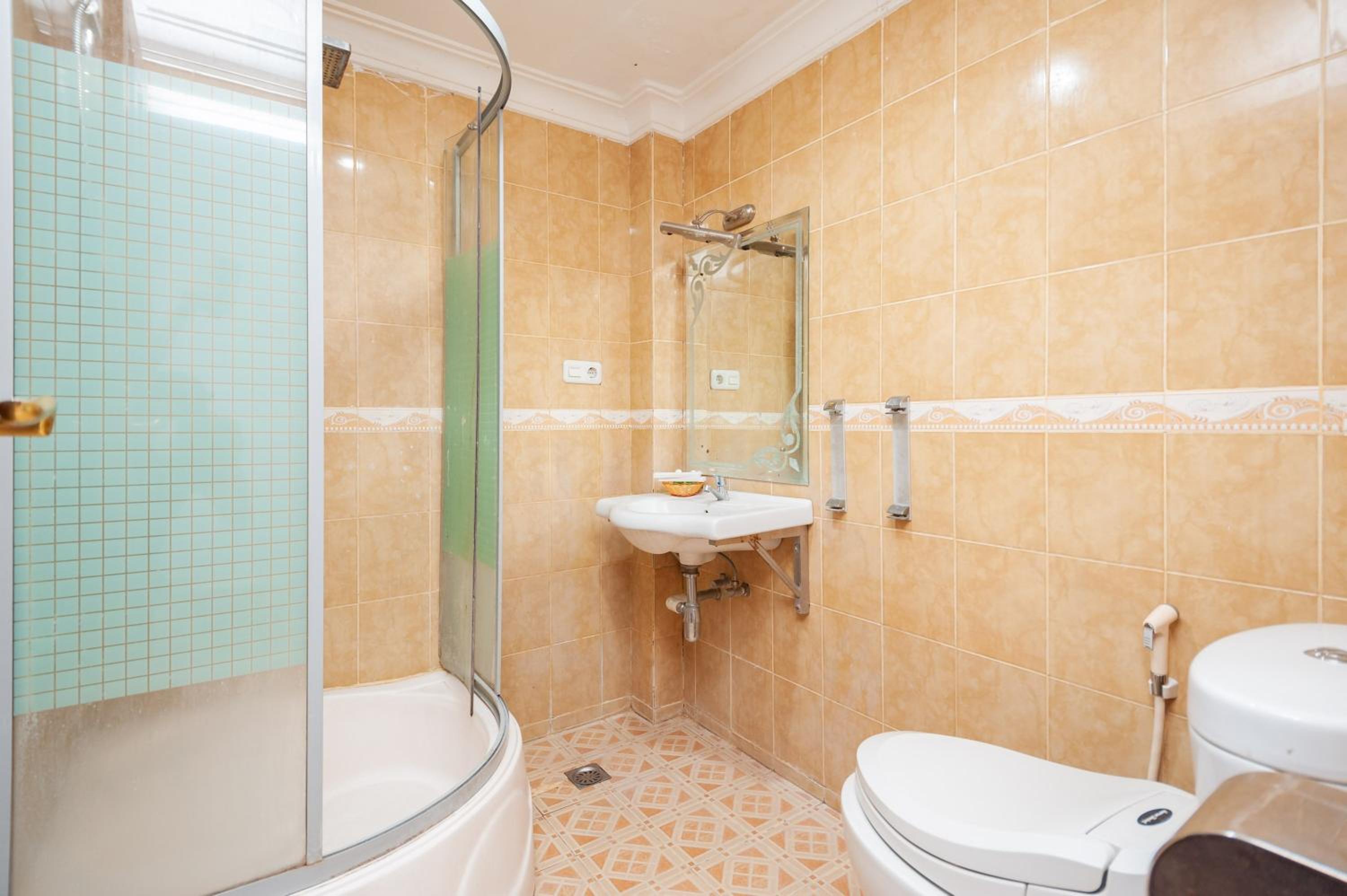 Suite - Photo 5