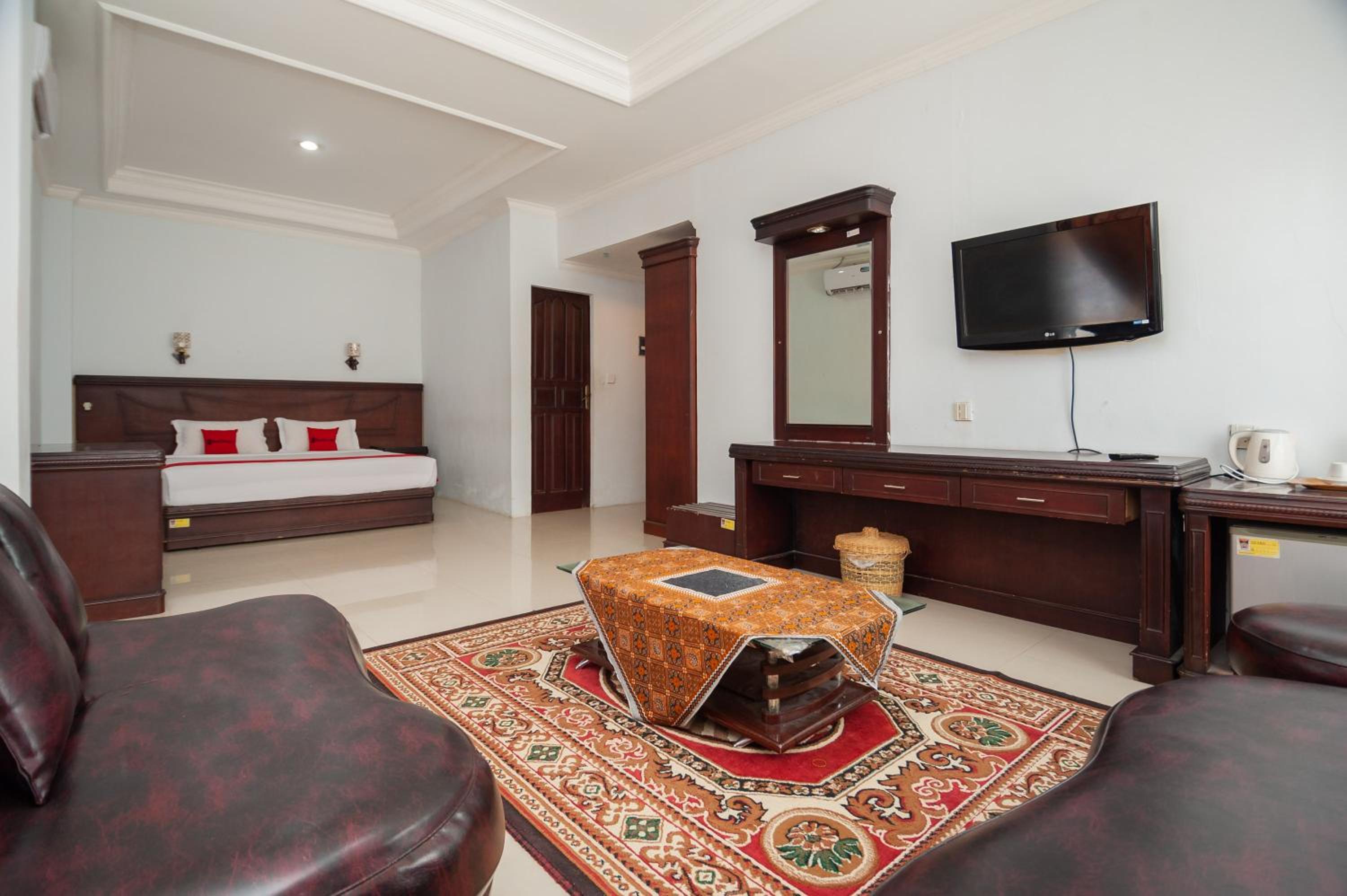 Suite - Photo 3