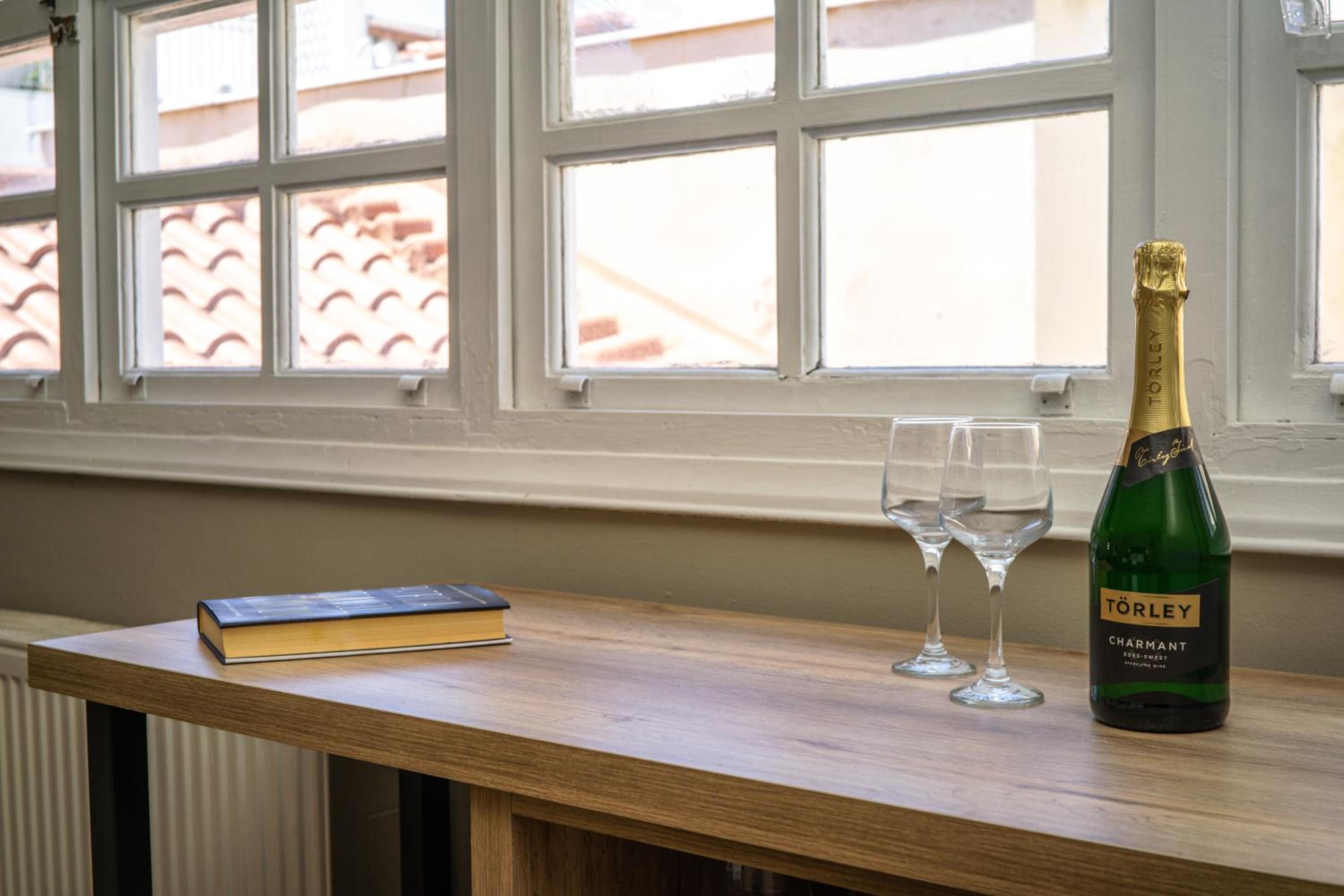 Loft with Private Terrace photo 3