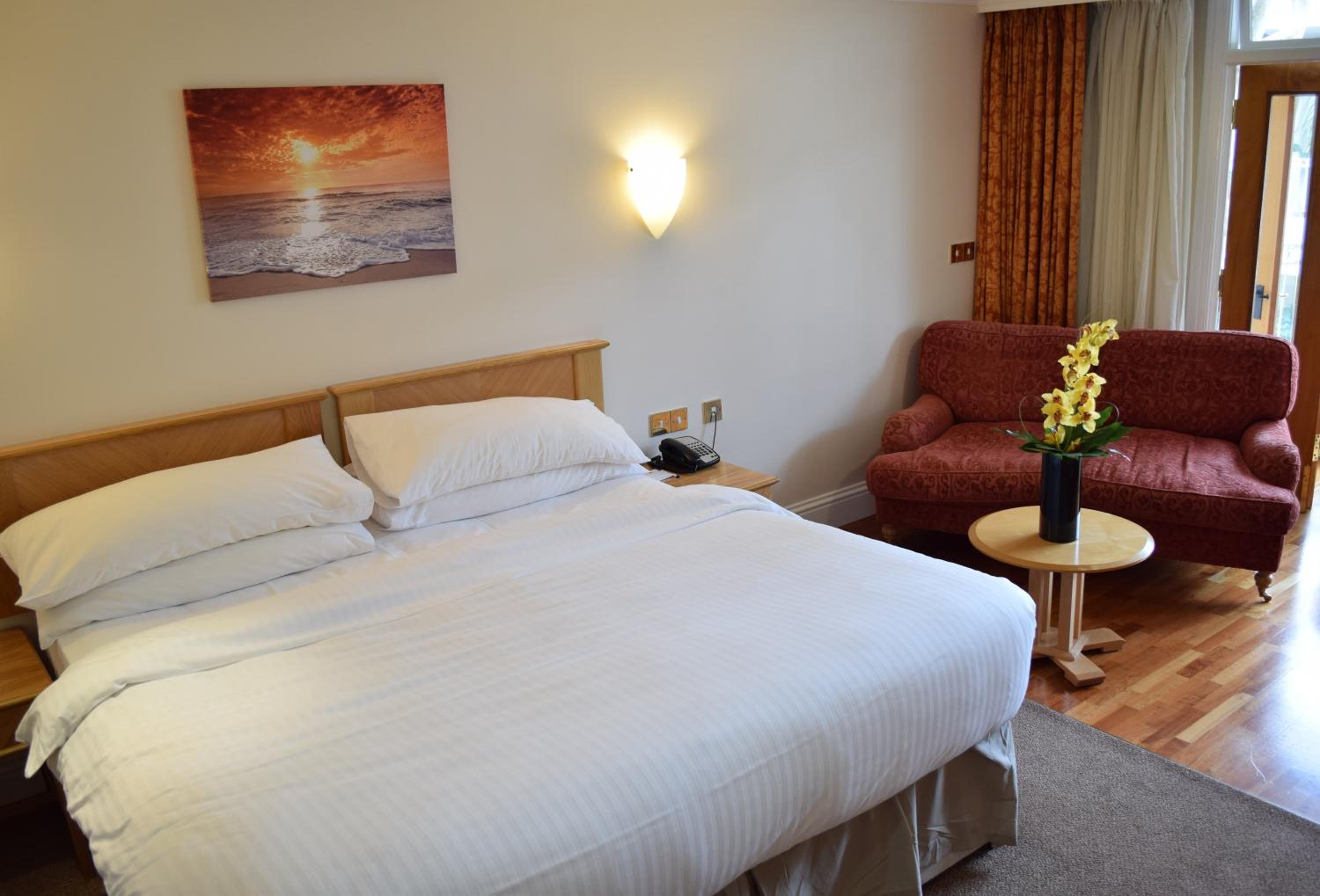 Double Atrium Room - Photo 6