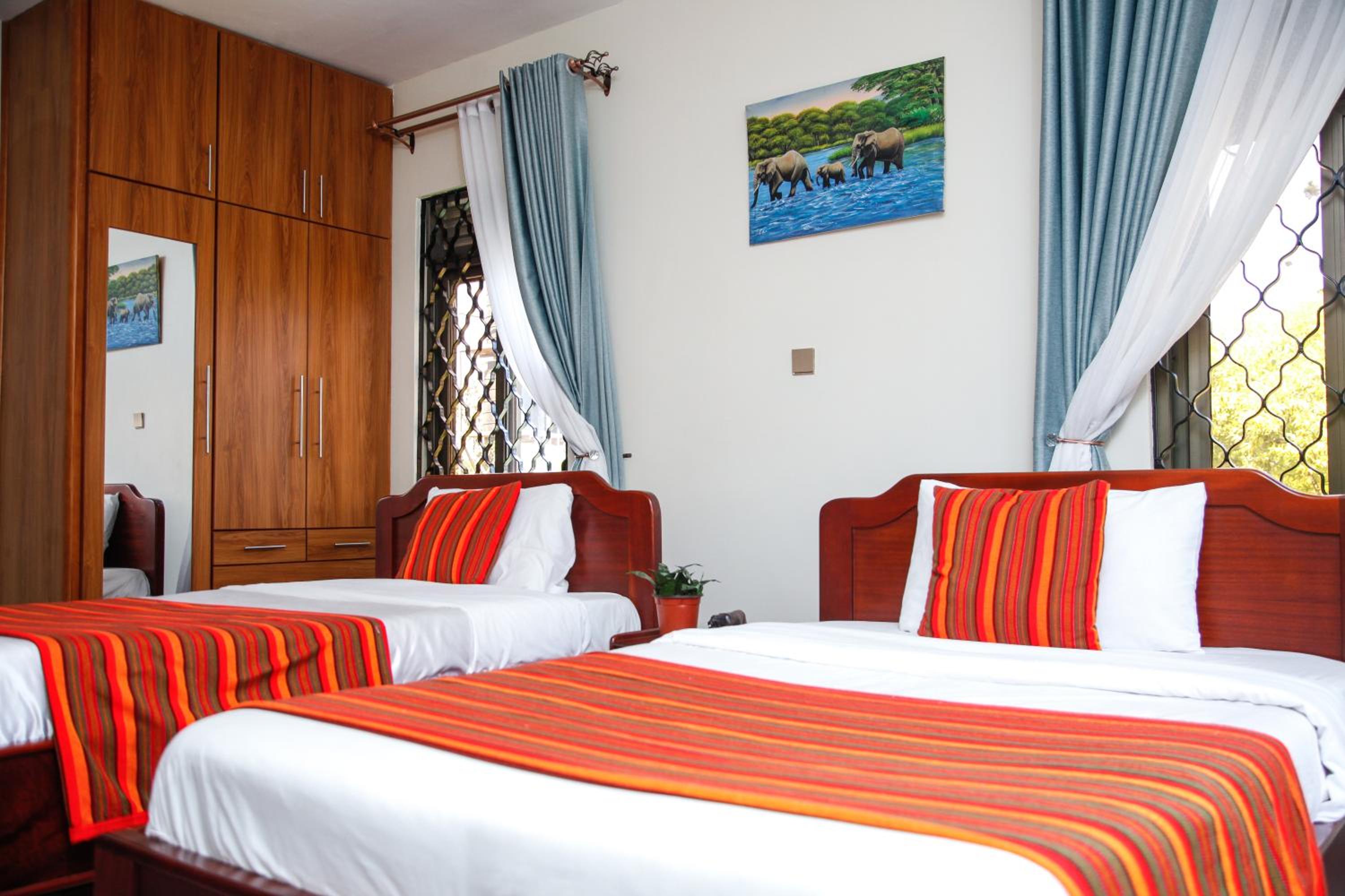 Deluxe Twin Room photo 2