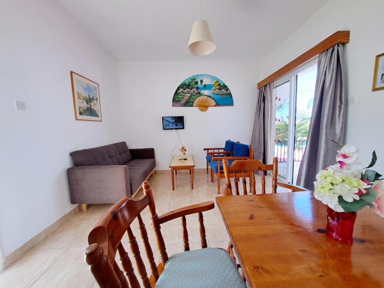 One-Bedroom Apartment (2 Adults) photo 3