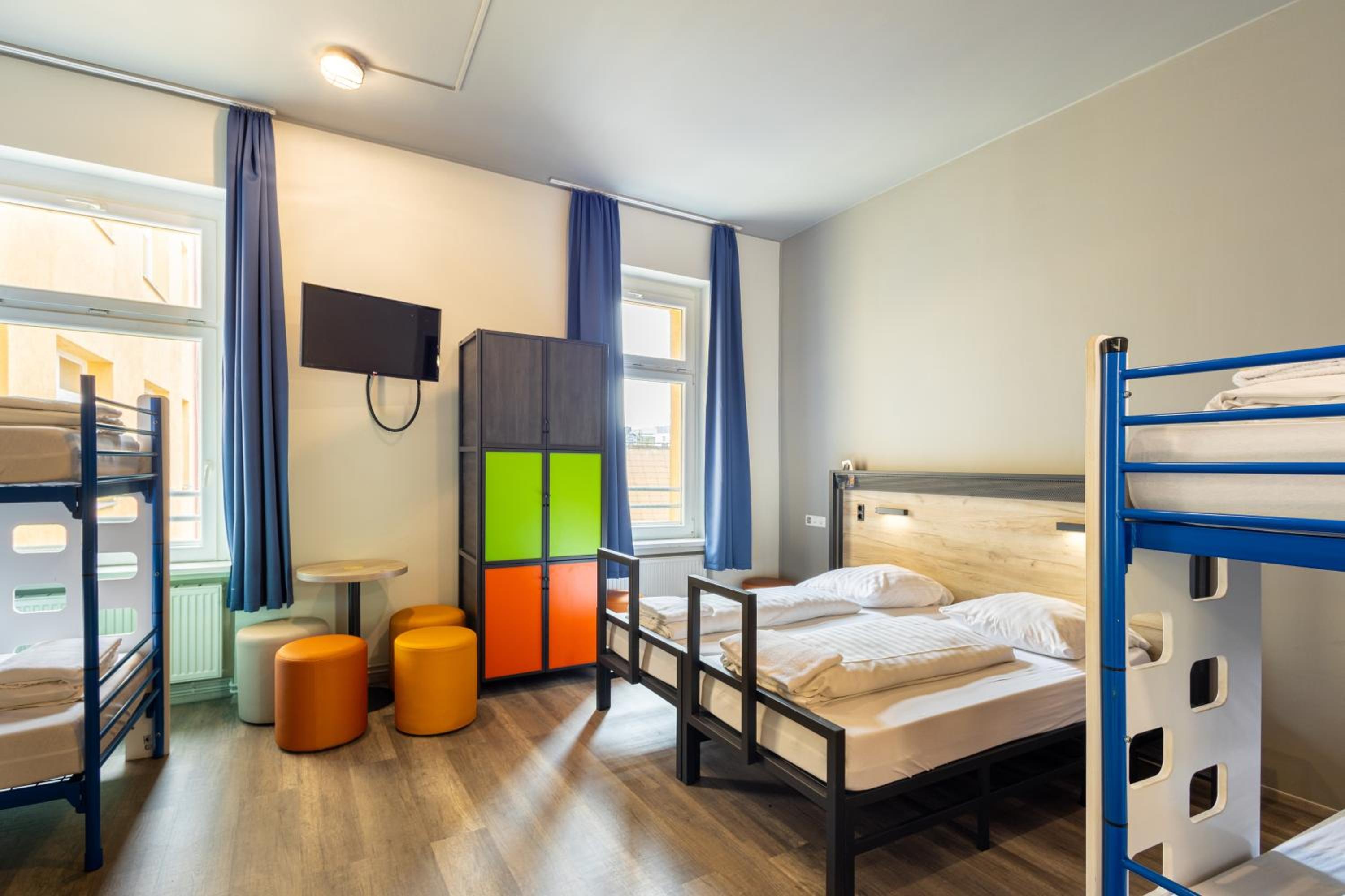 Quadruple Room - Photo 6