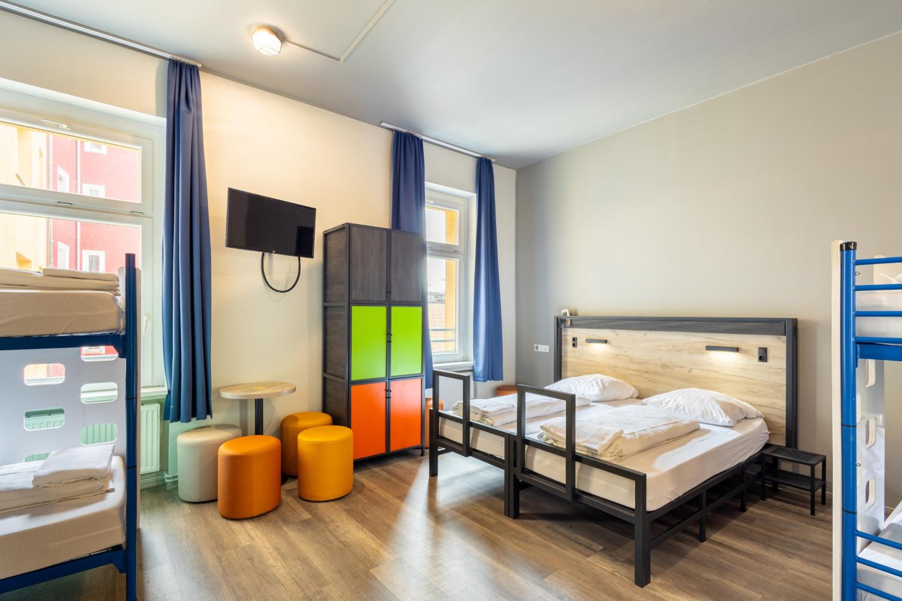 Quadruple Room - Photo 3