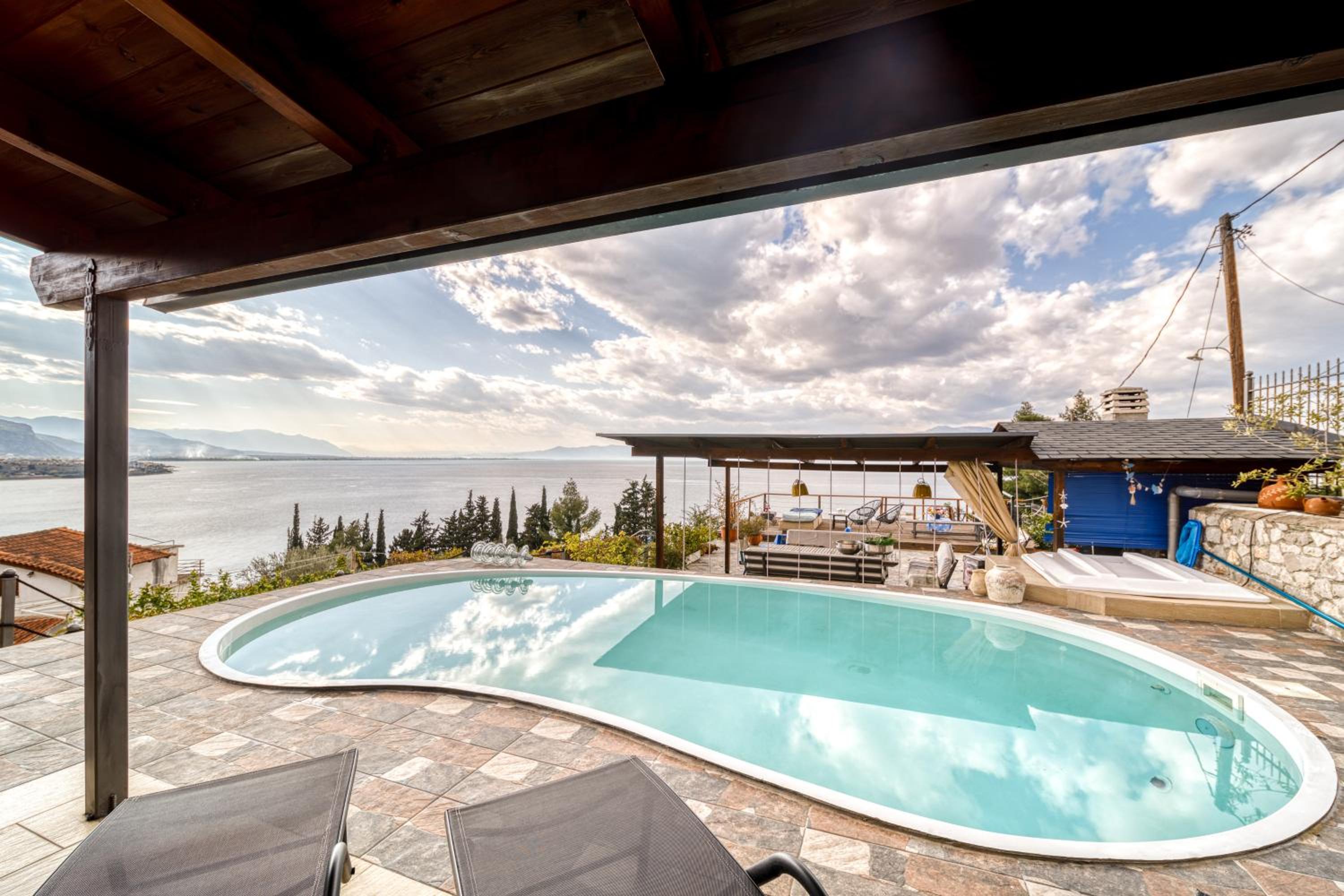 Villa with Private Pool - Photo 66
