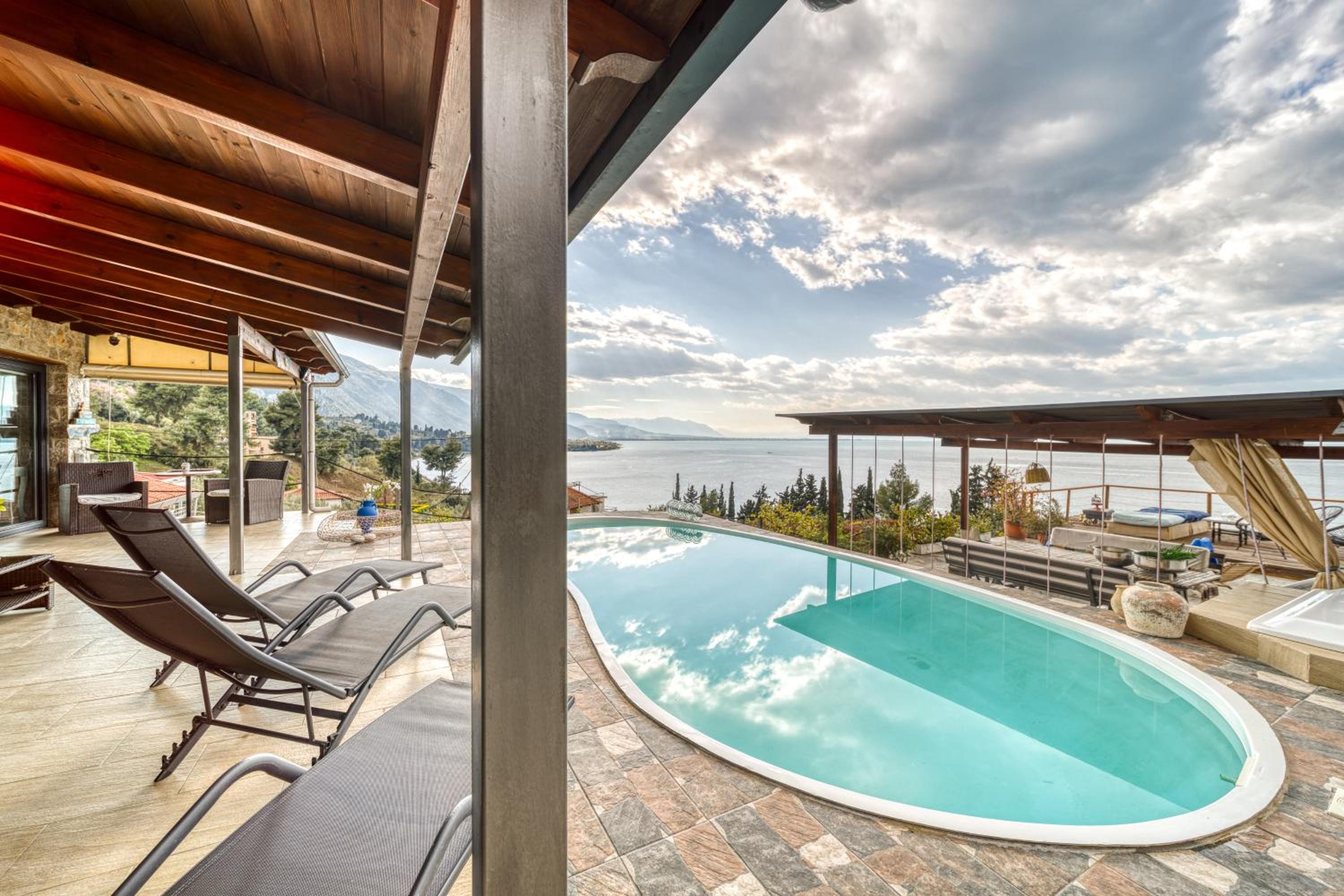 Villa with Private Pool - Photo 67