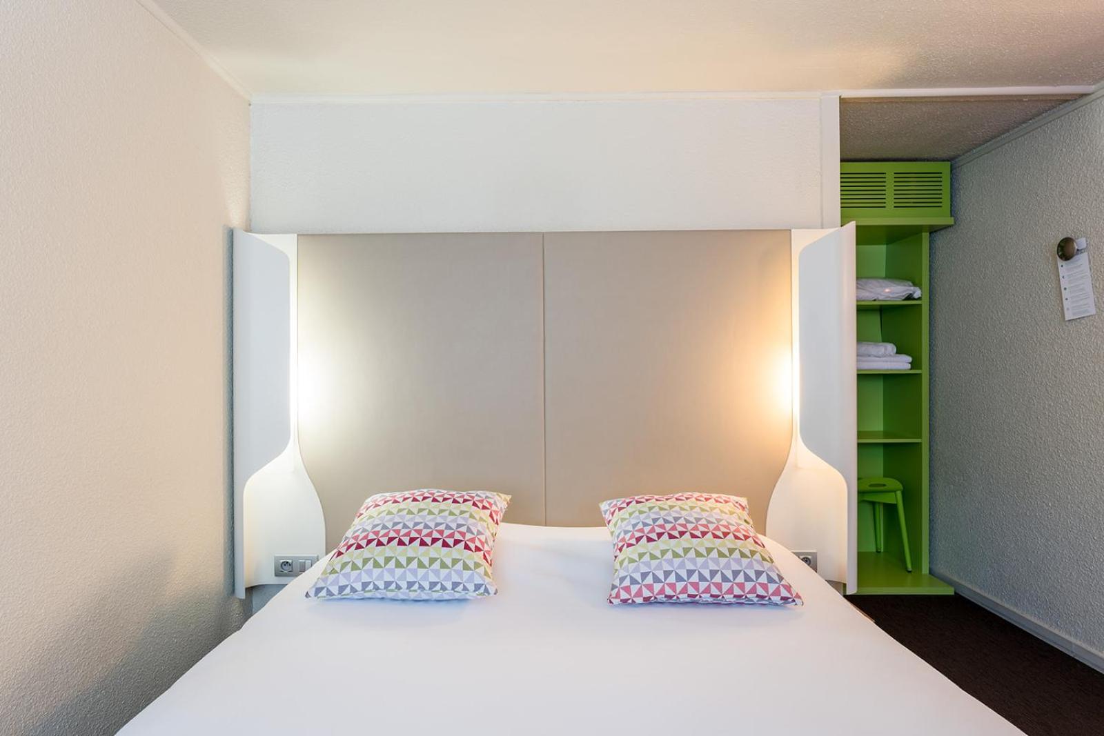 Standard Double Room - Photo 7