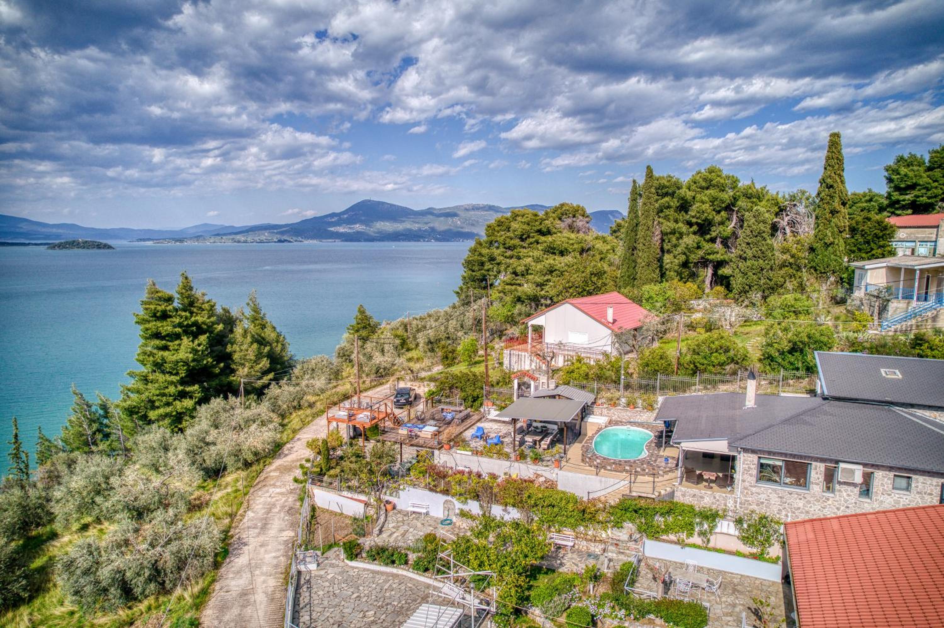 Villa with Private Pool - Photo 71