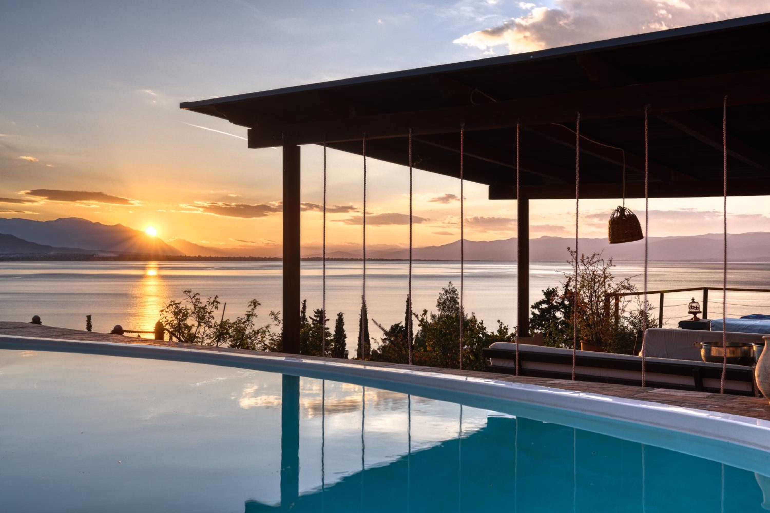 Villa with Private Pool - Photo 74