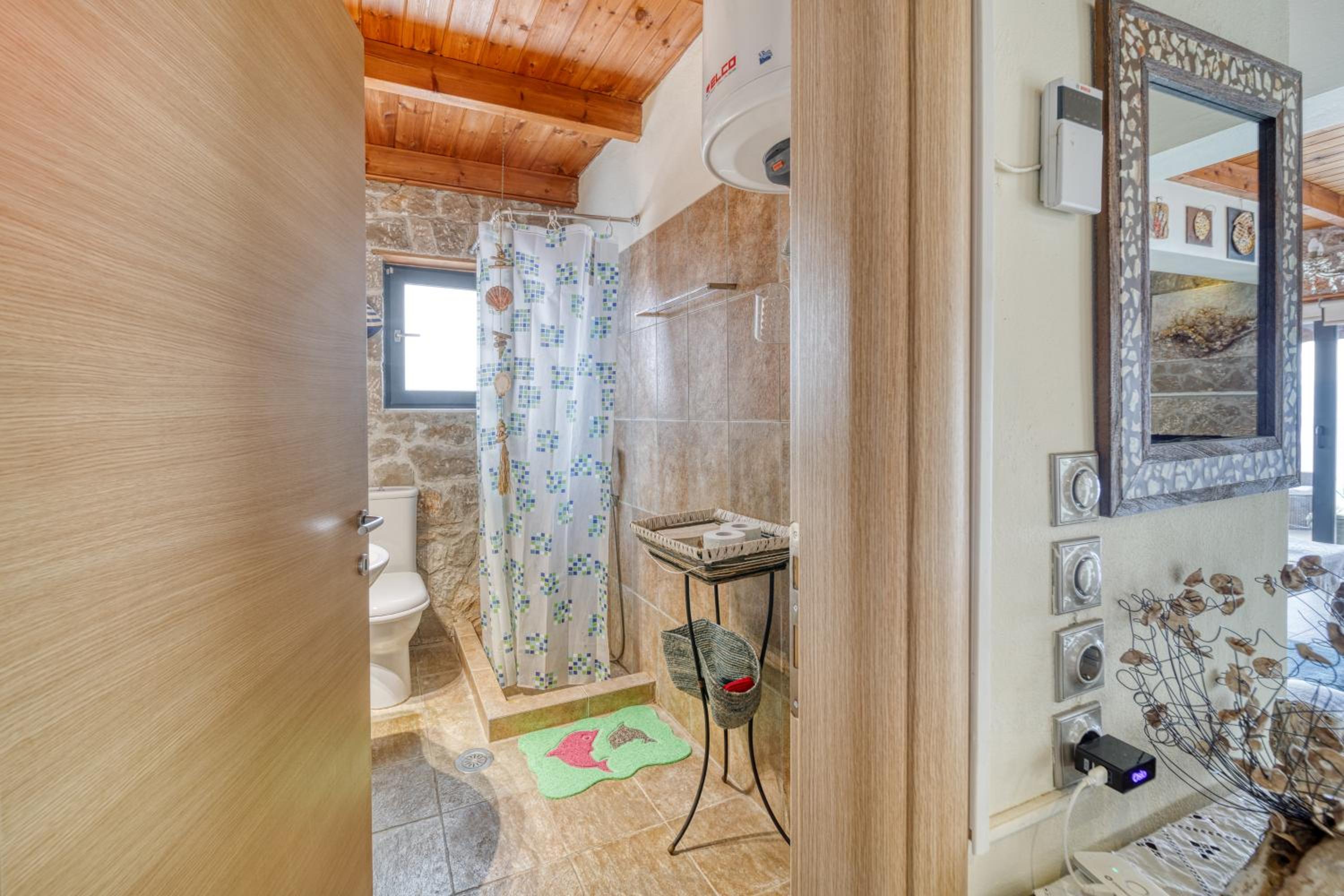 Villa with Private Pool - Photo 105