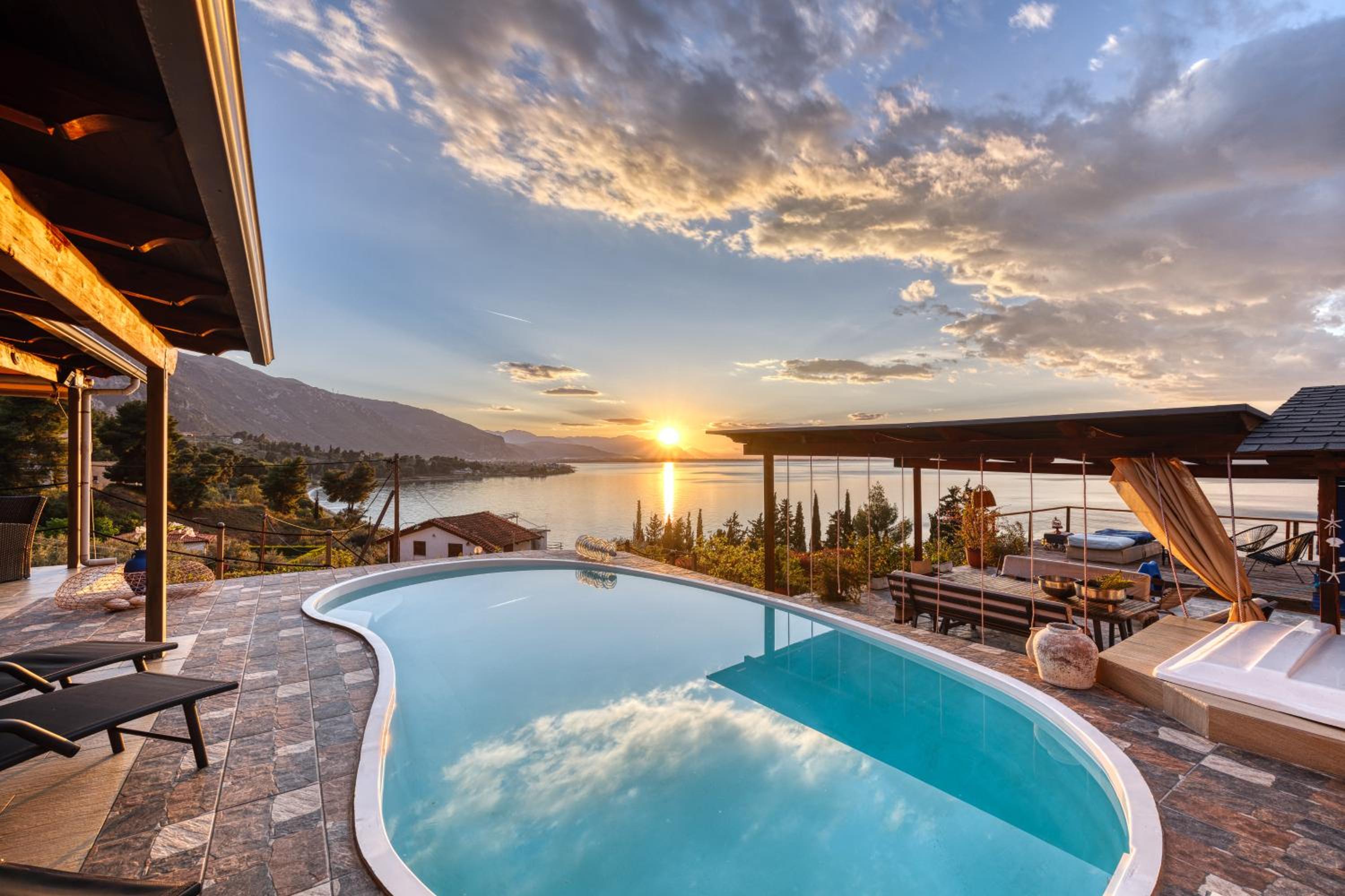Villa with Private Pool - Photo 118