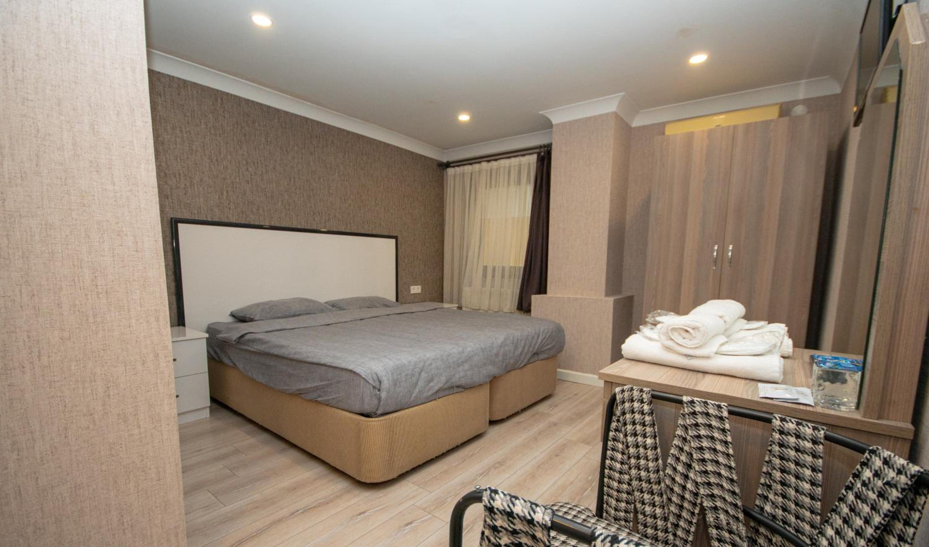 Economy Double Room photo 3