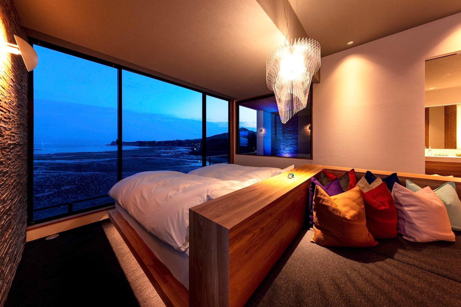 King Suite with Sea View - Photo 4