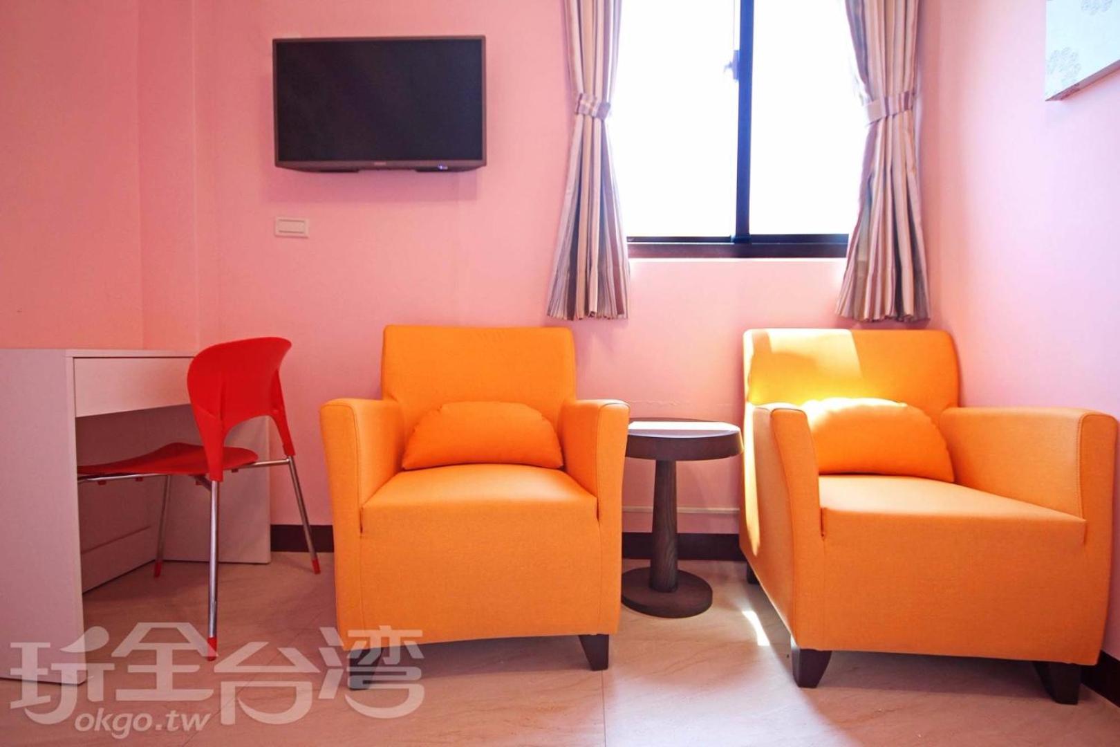 Standard Double Room - Photo 2