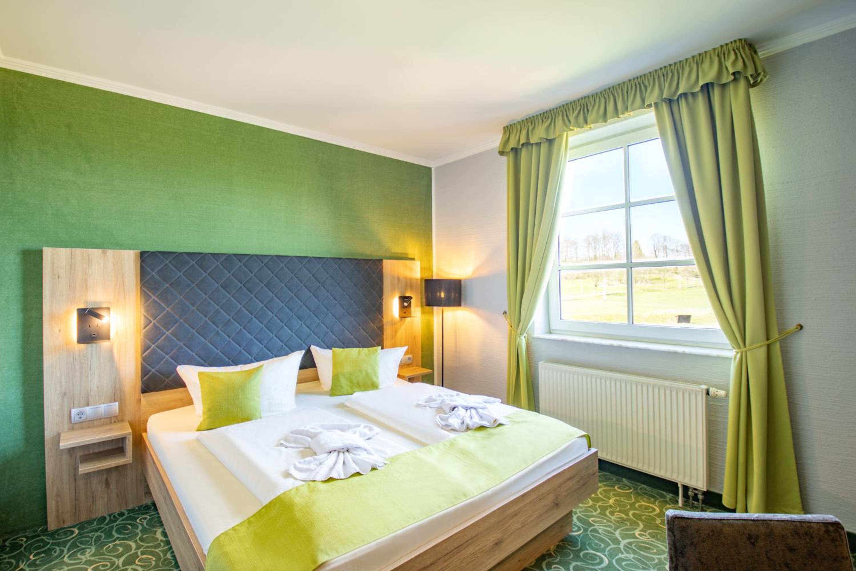First Class Double Room - Photo 1